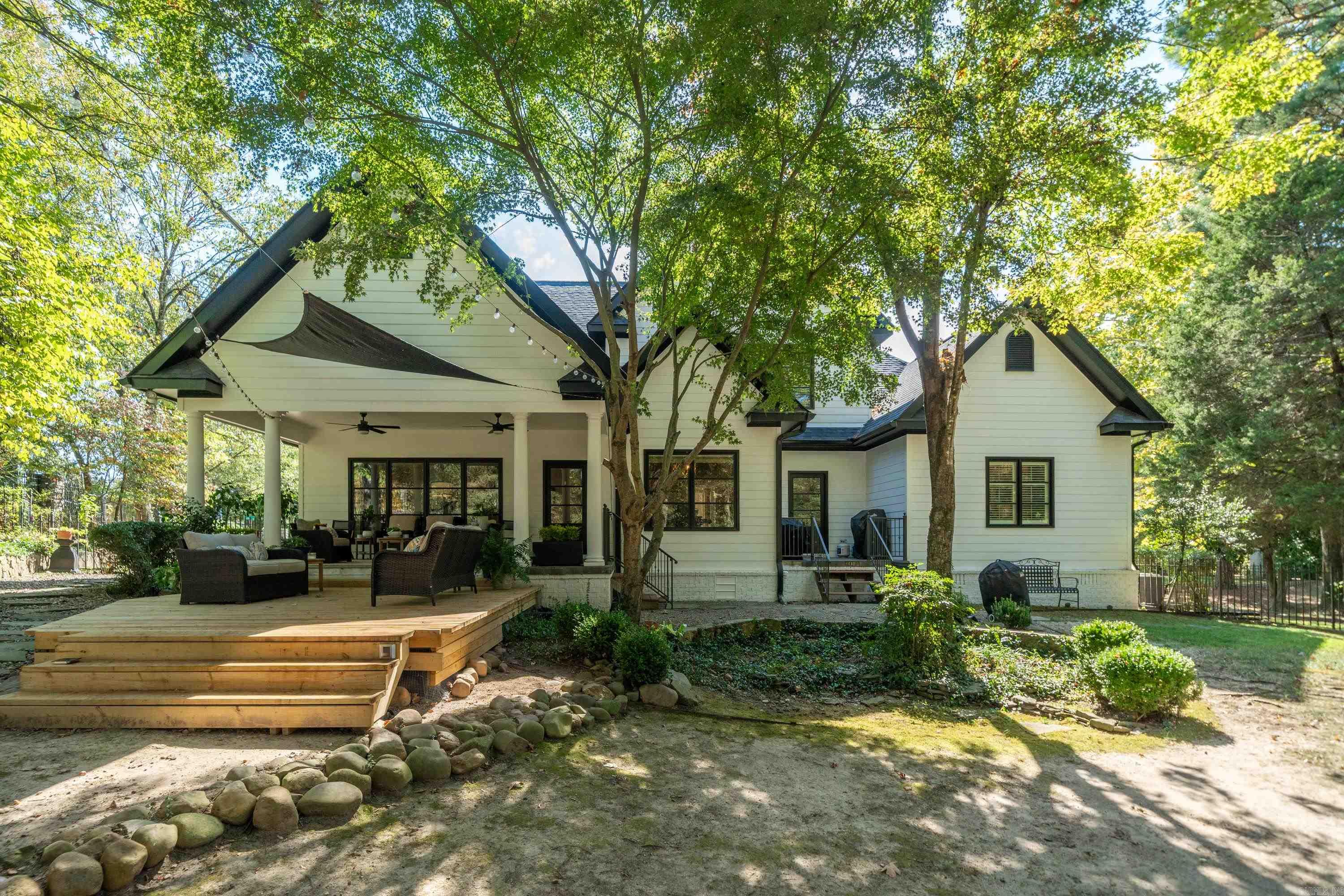 LOTUS VALLEY - Residential