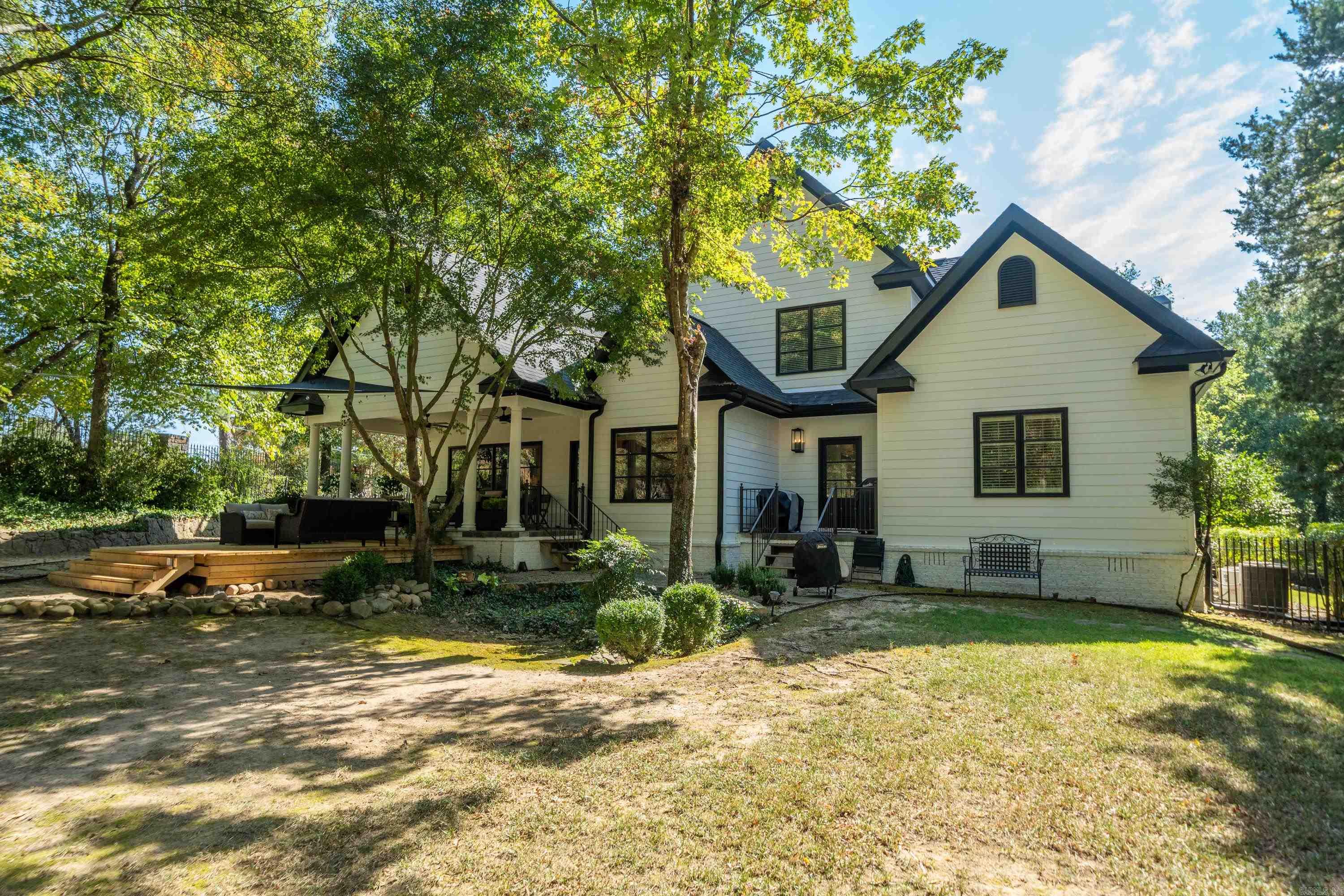 LOTUS VALLEY - Residential