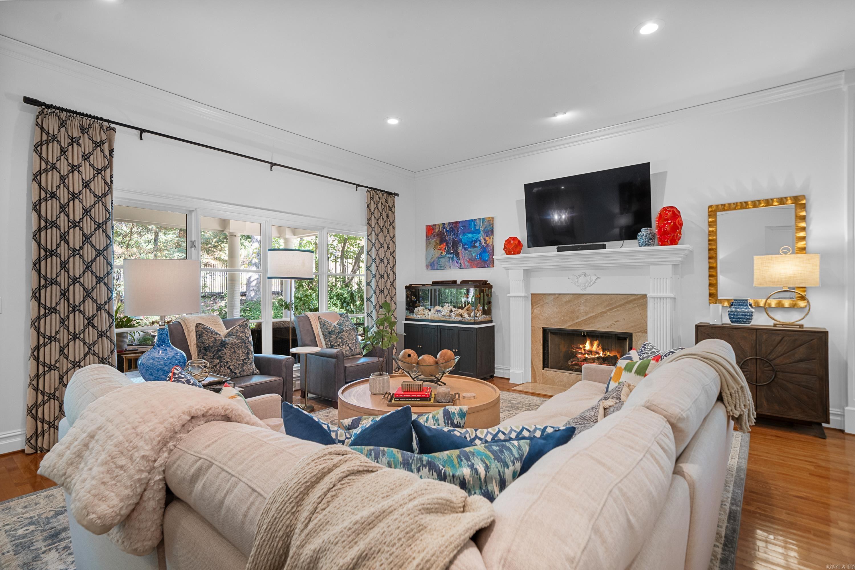 LOTUS VALLEY - Residential