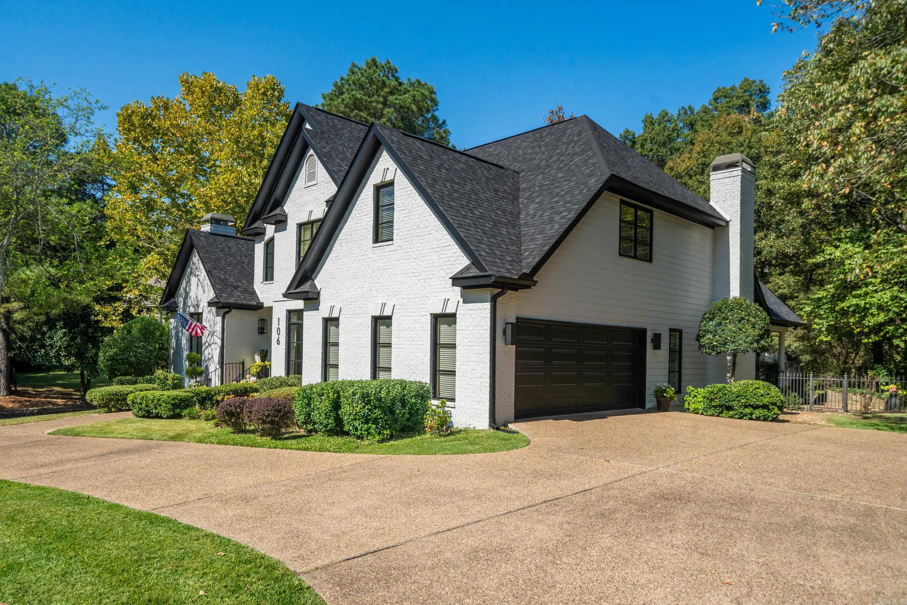 LOTUS VALLEY - Residential