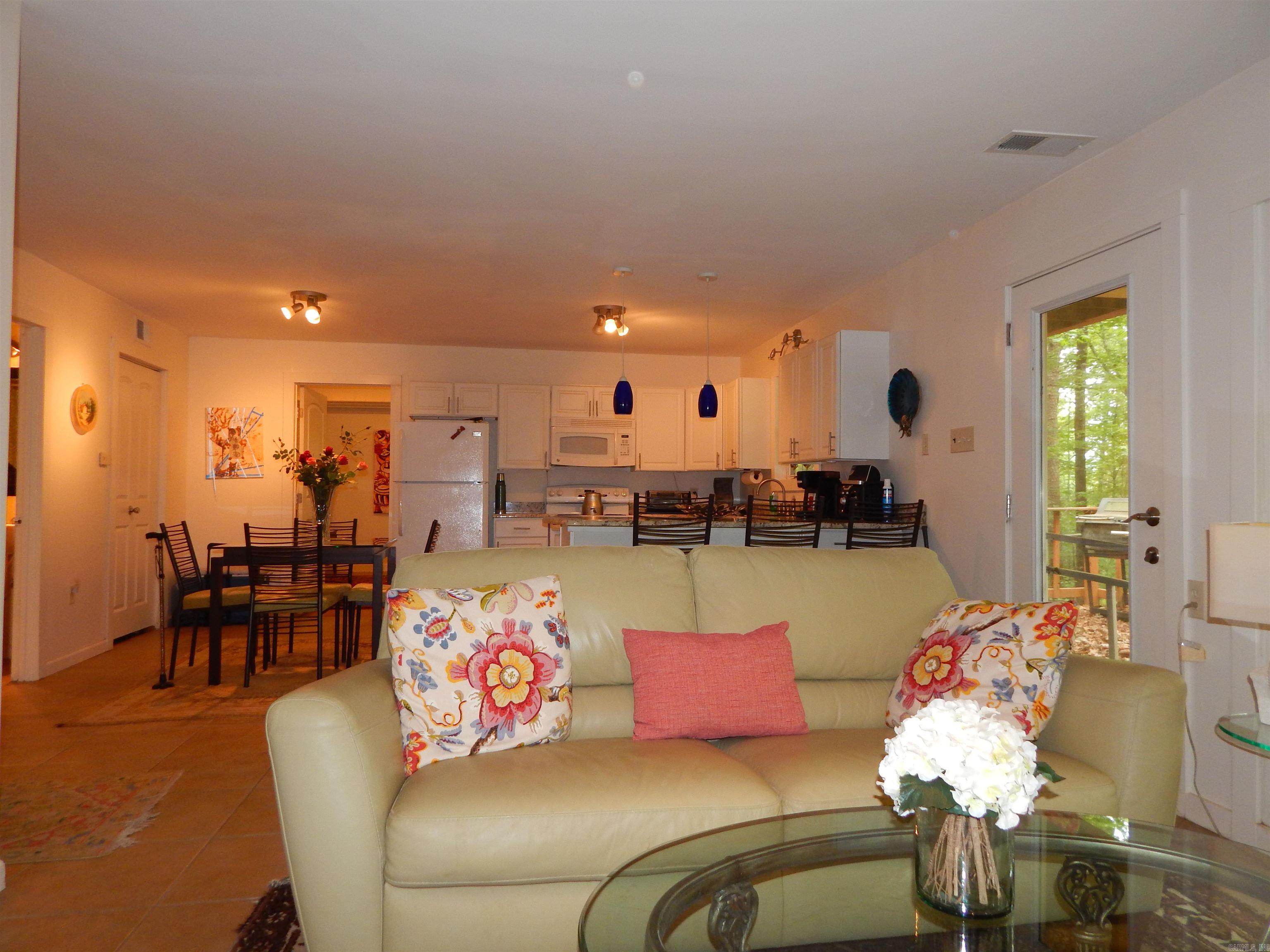 Greers Ferry-Outside - Residential