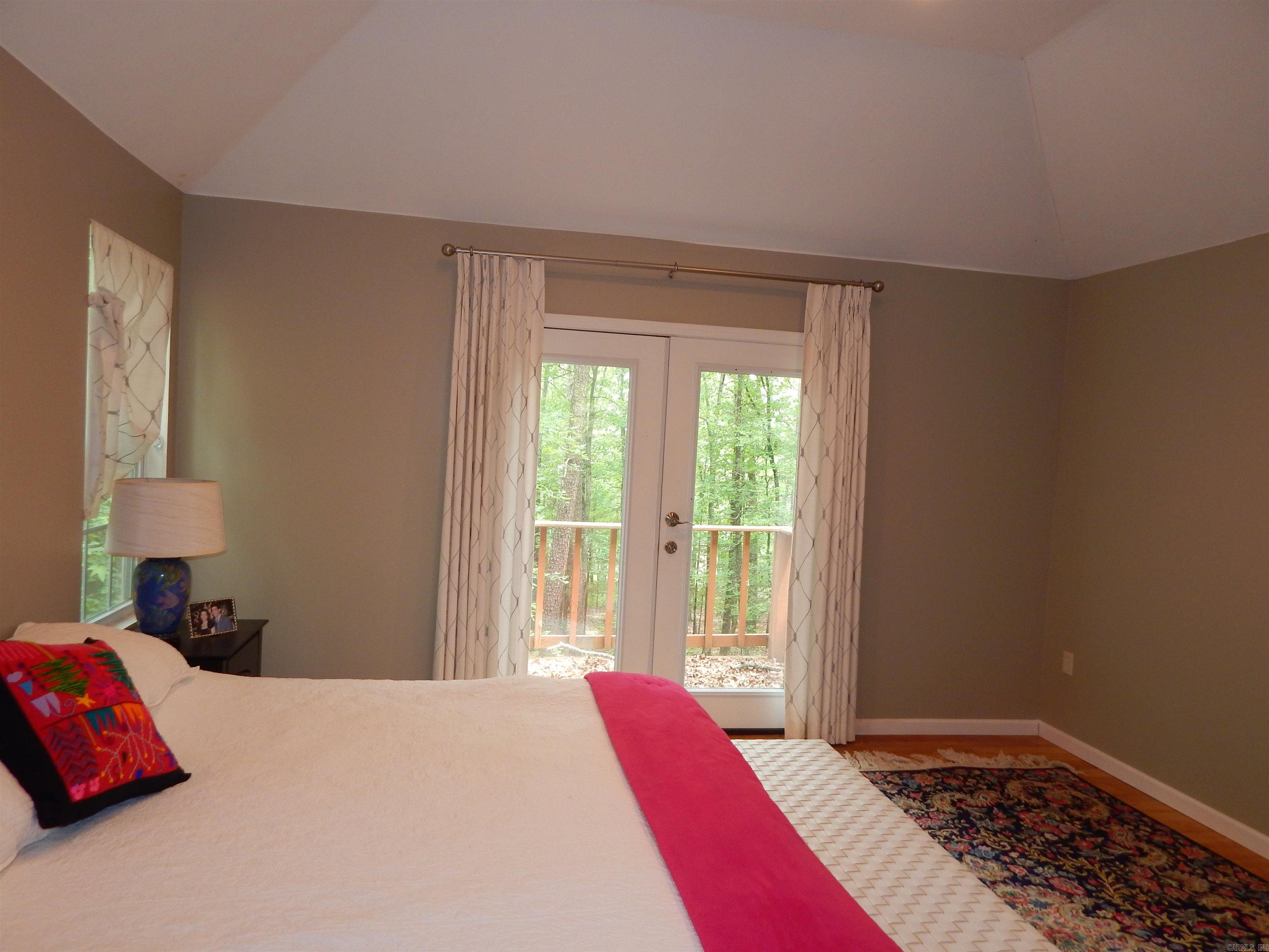 Greers Ferry-Outside - Residential