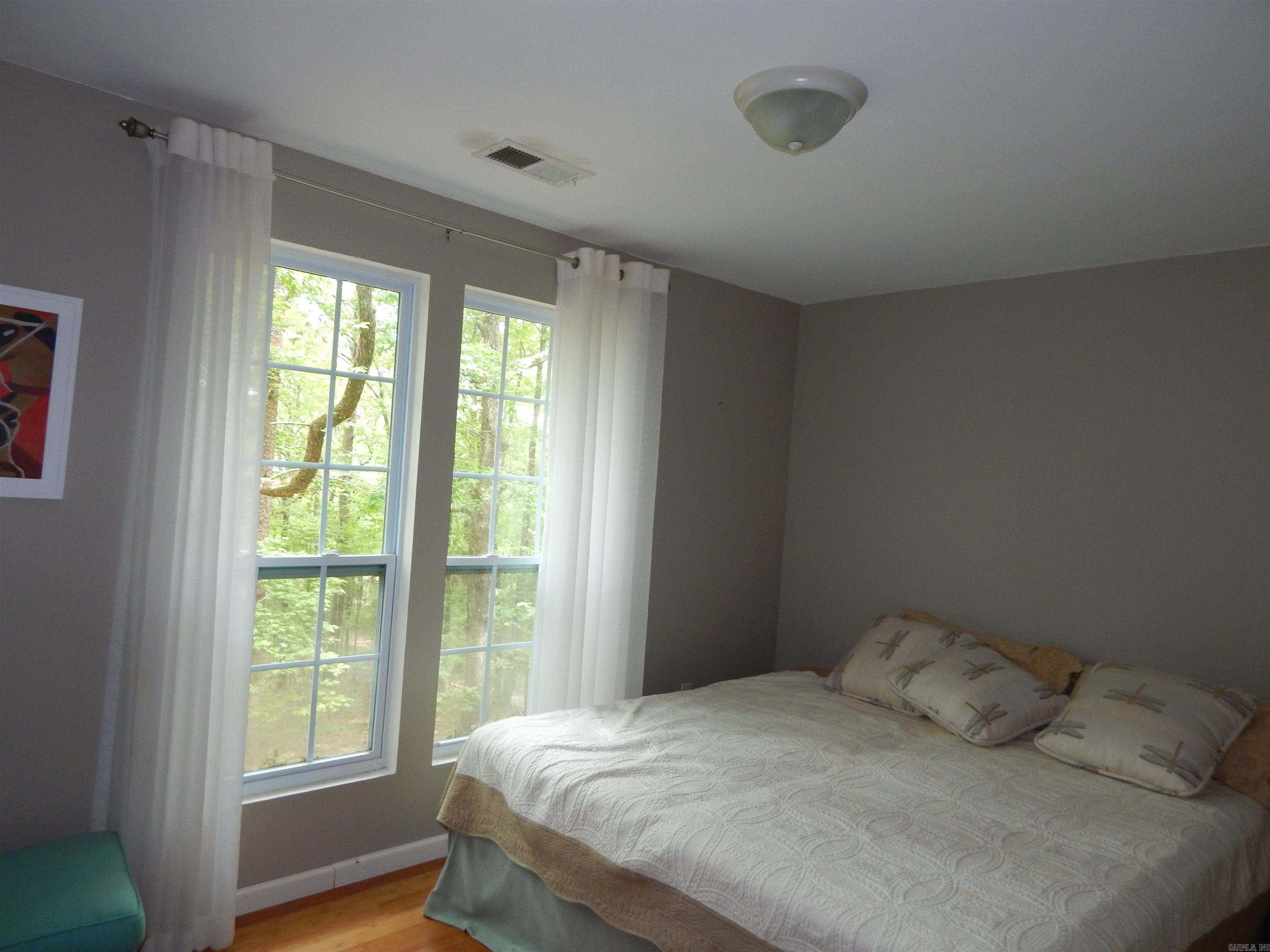 Greers Ferry-Outside - Residential