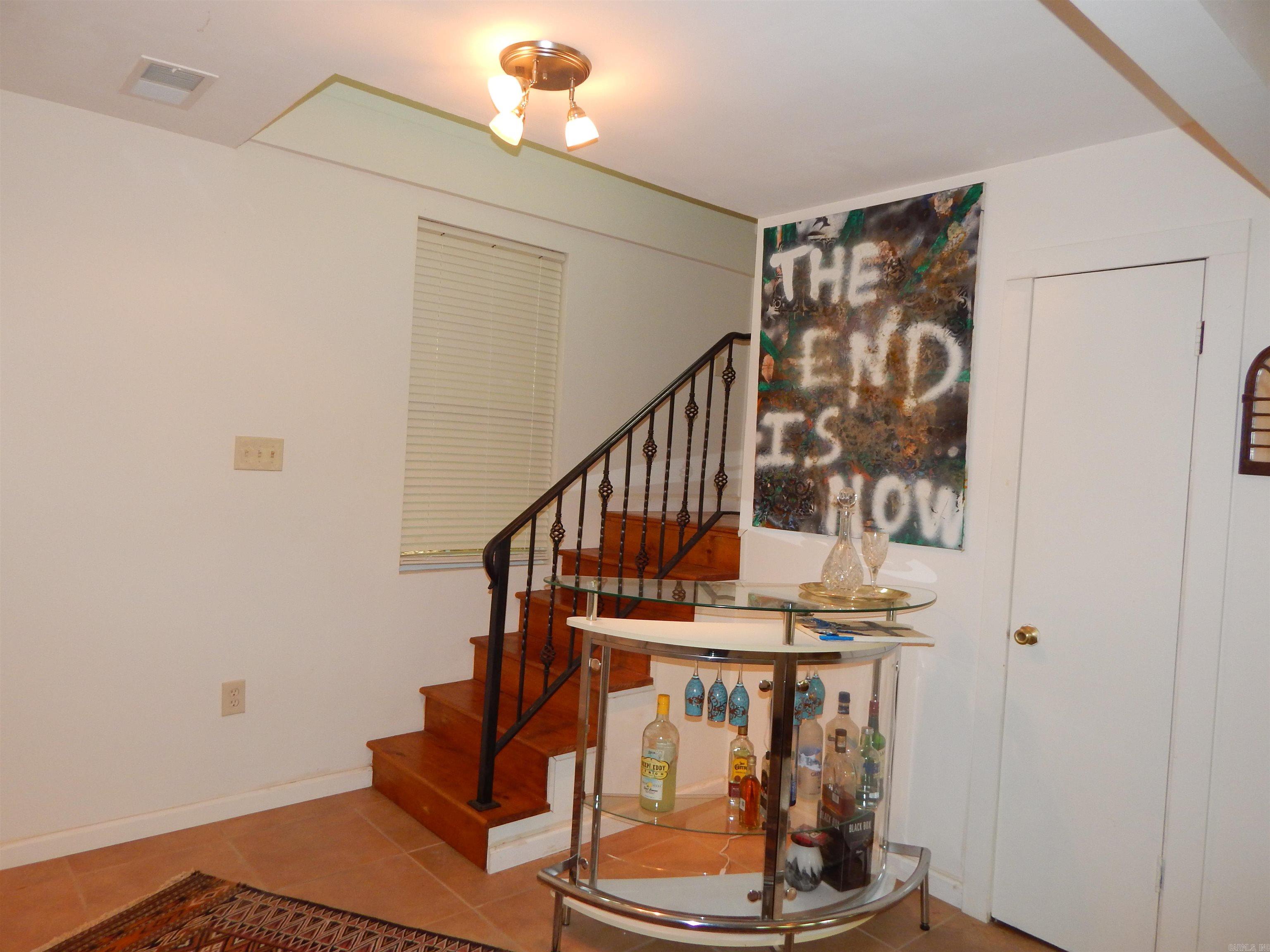 Greers Ferry-Outside - Residential