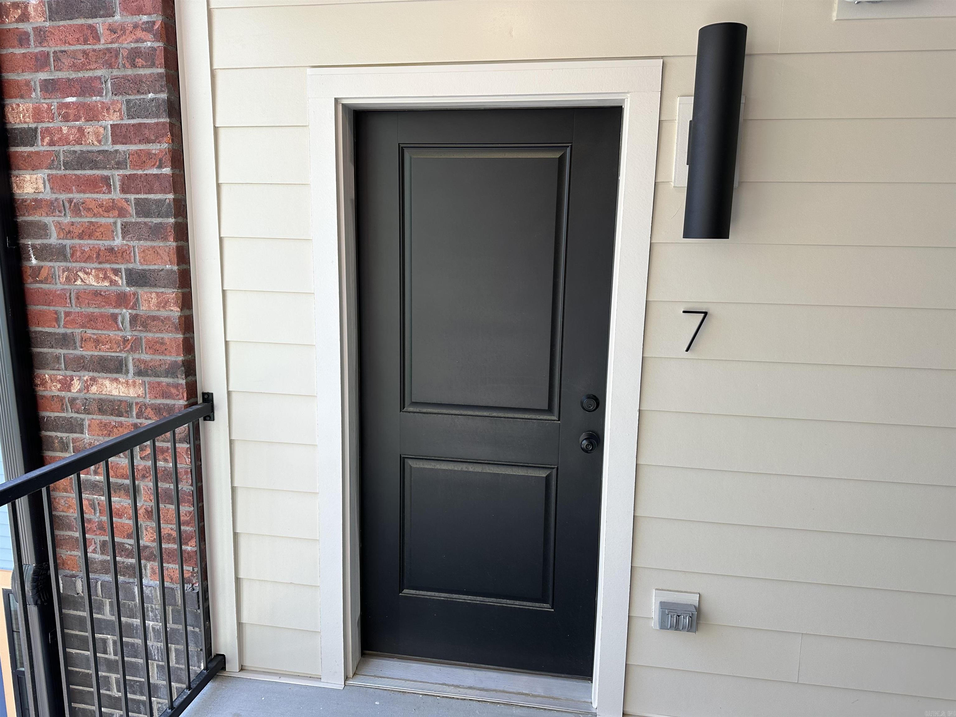 nil - Residential Lease