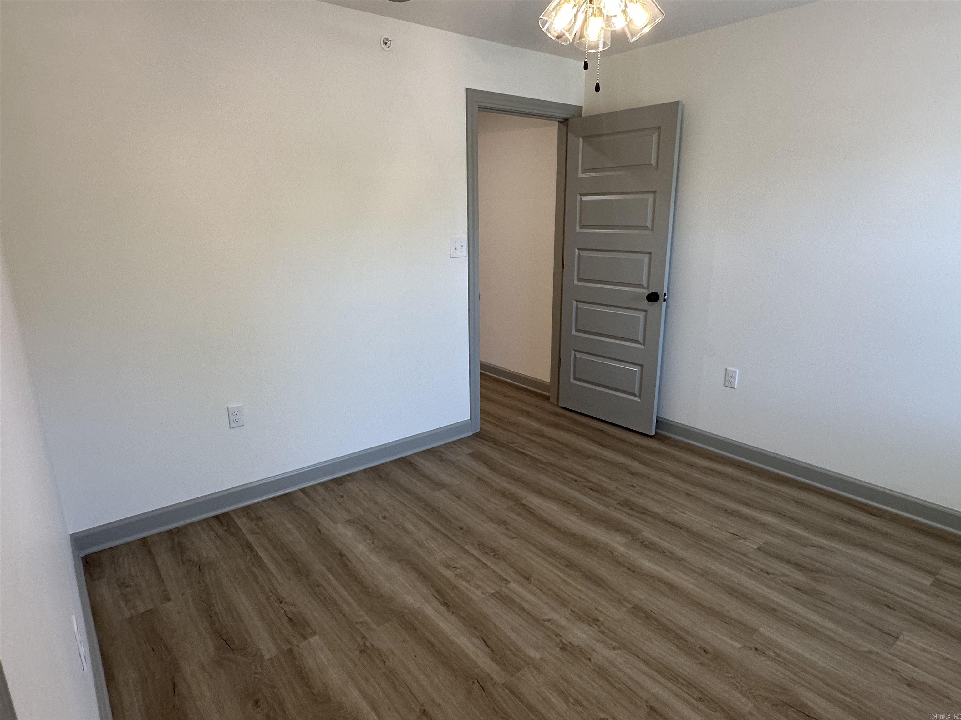 nil - Residential Lease