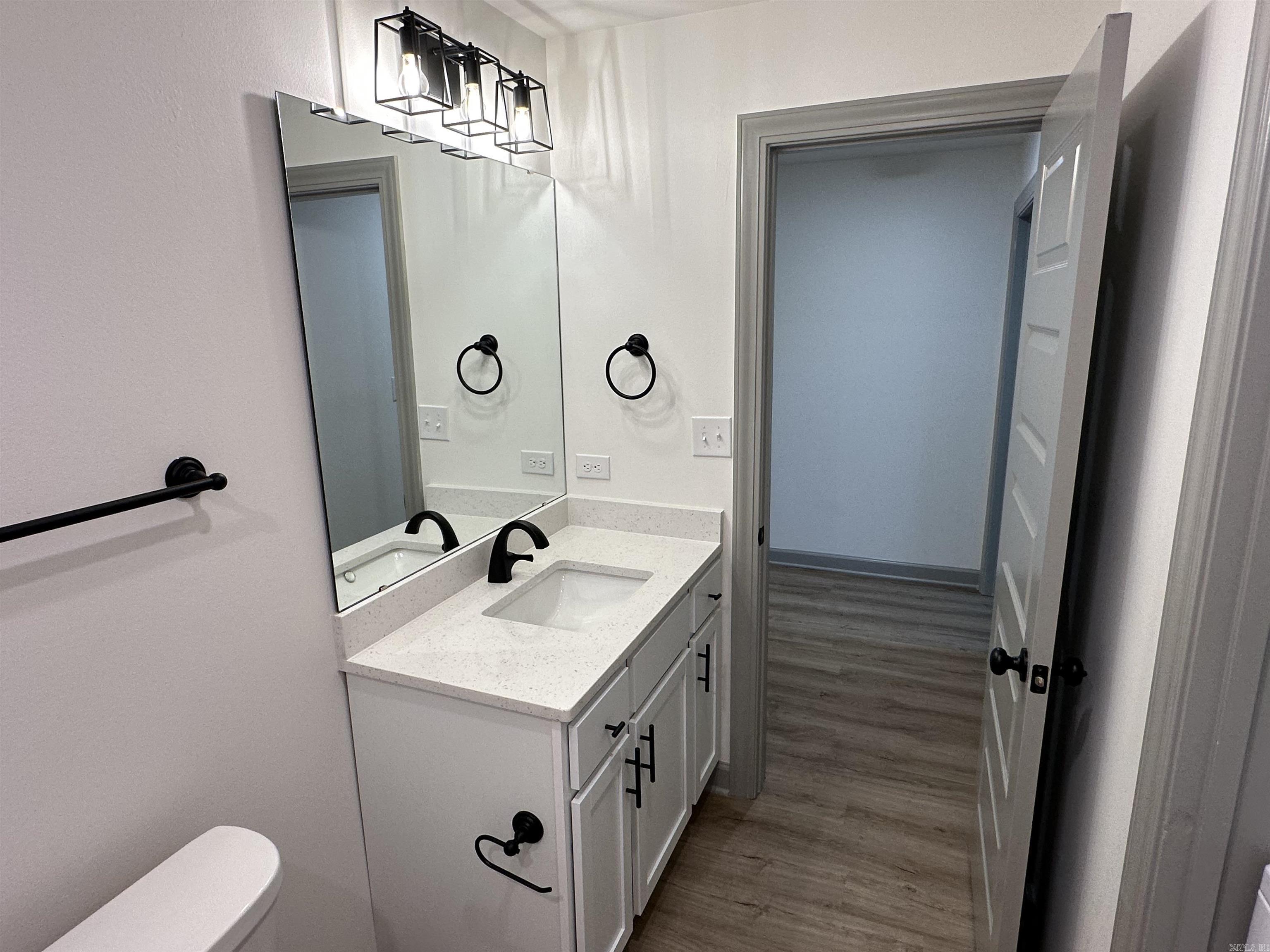 nil - Residential Lease