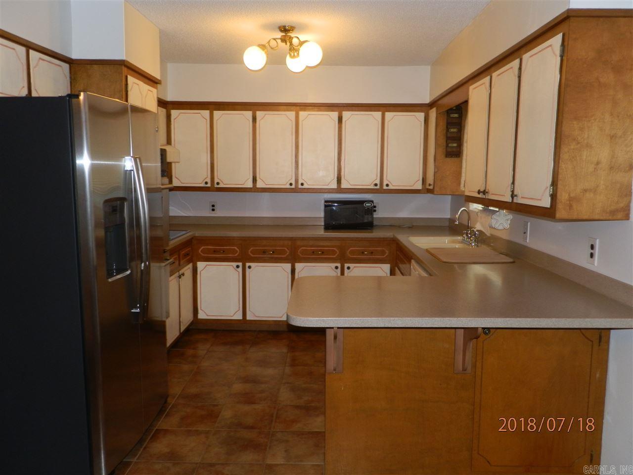 Oak Meadows Estates - Residential Lease