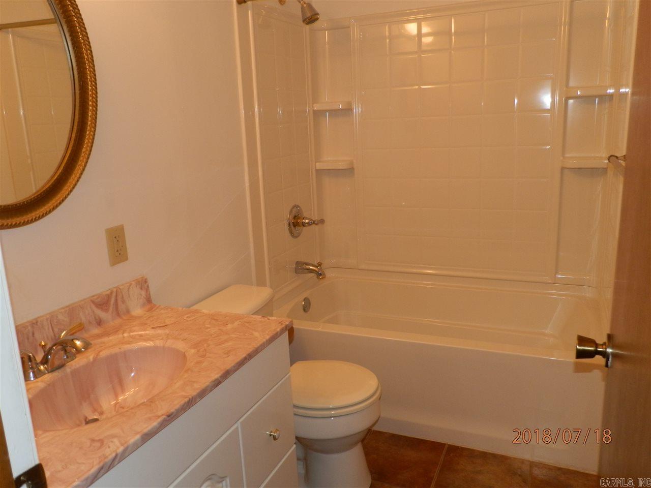 Oak Meadows Estates - Residential Lease