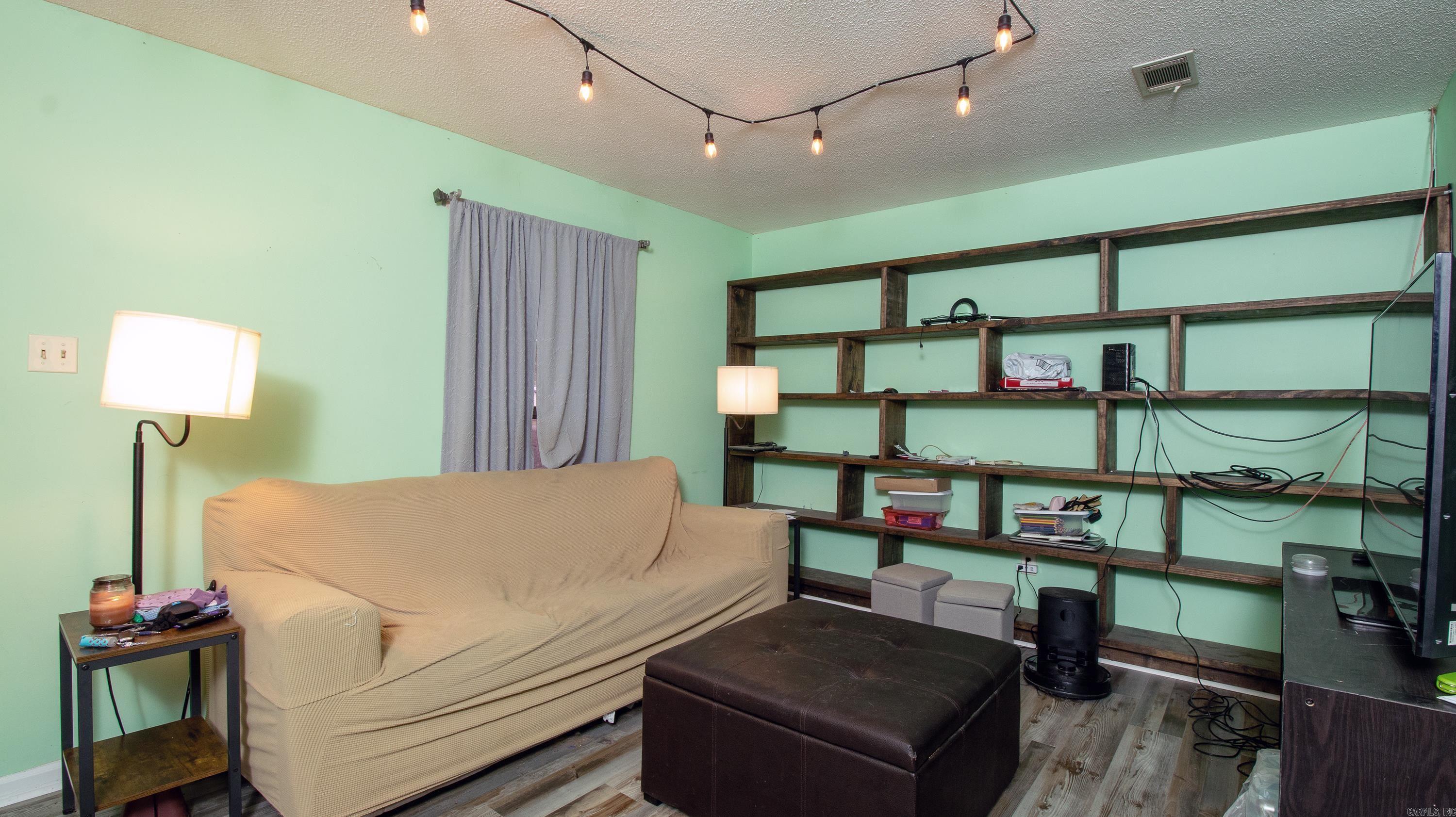 Sara Lynn - Residential