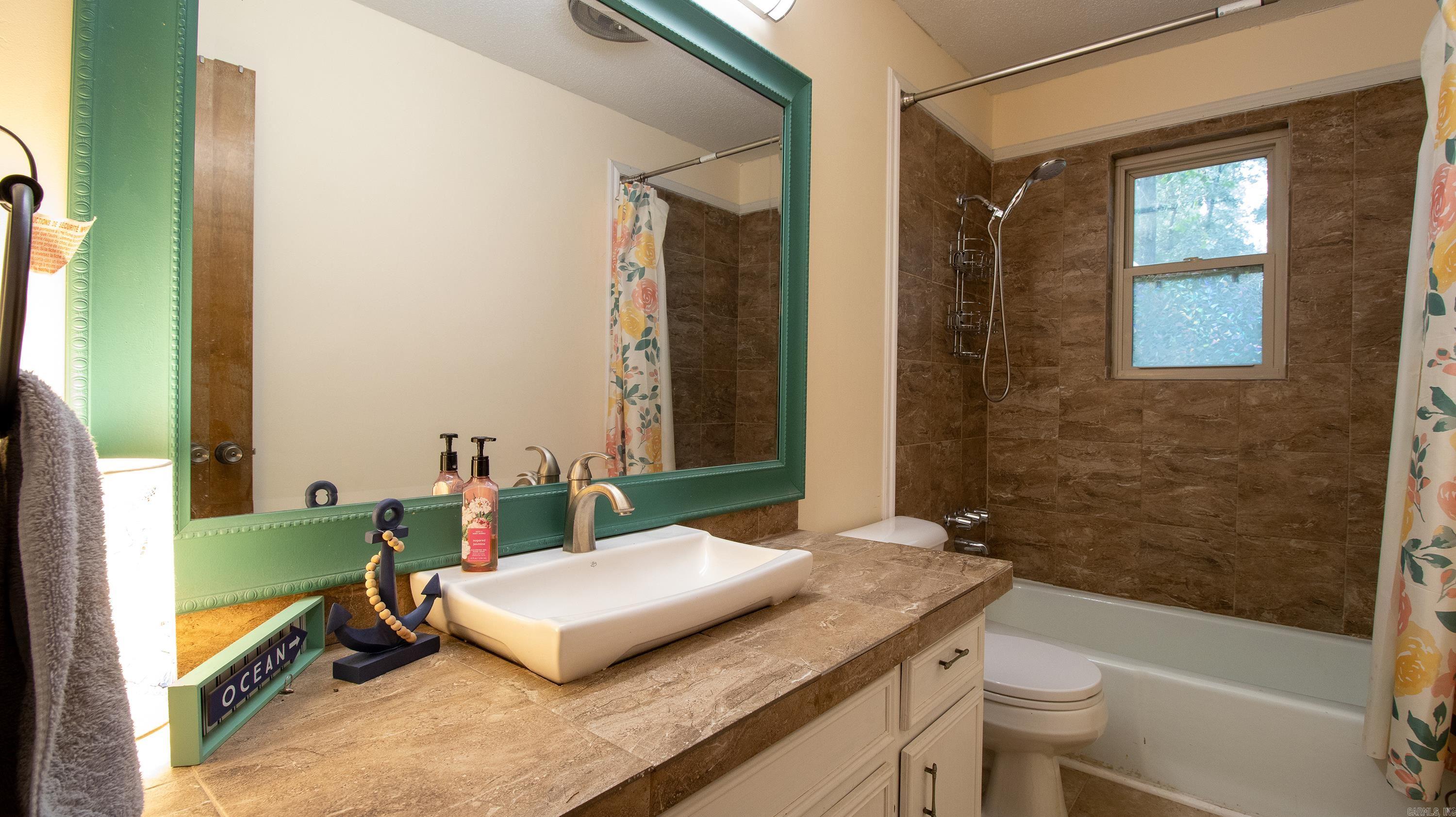 Sara Lynn - Residential