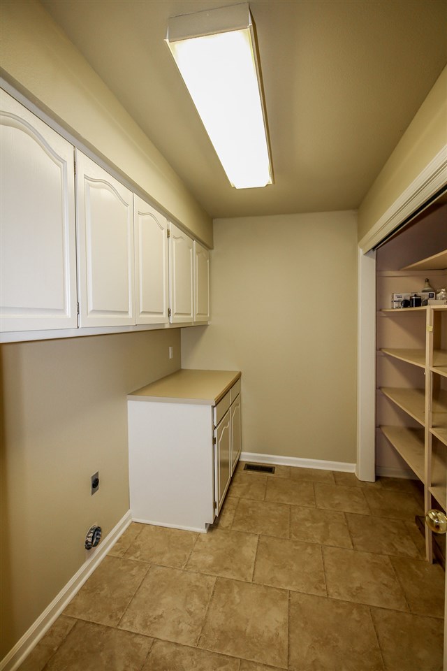 BINEFAR - Residential