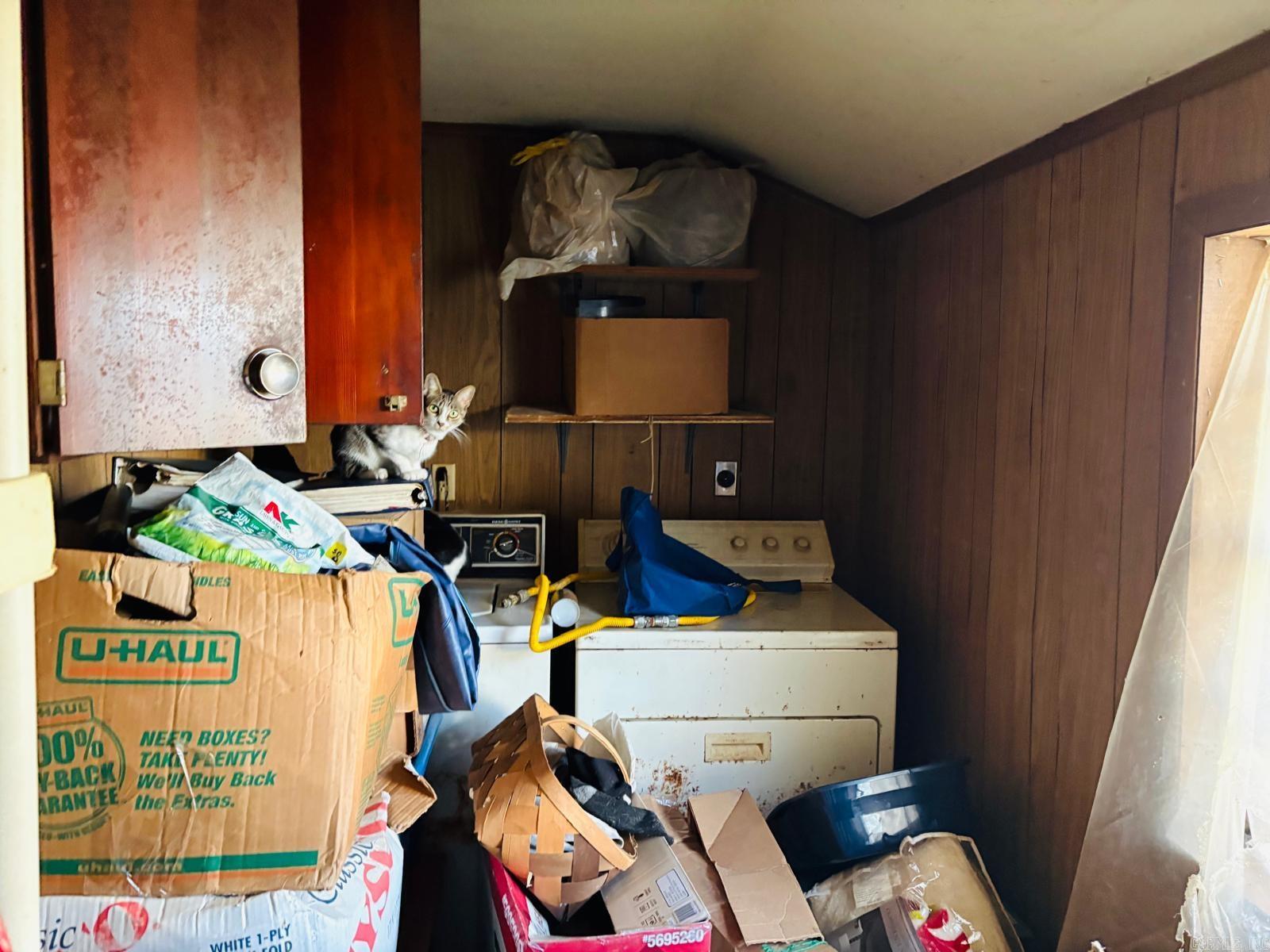 PERRYVILLE CITY ACREAGE - Residential