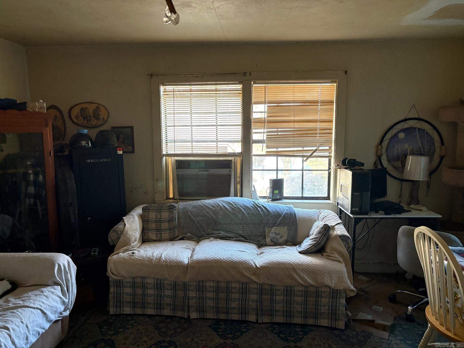 PERRYVILLE CITY ACREAGE - Residential