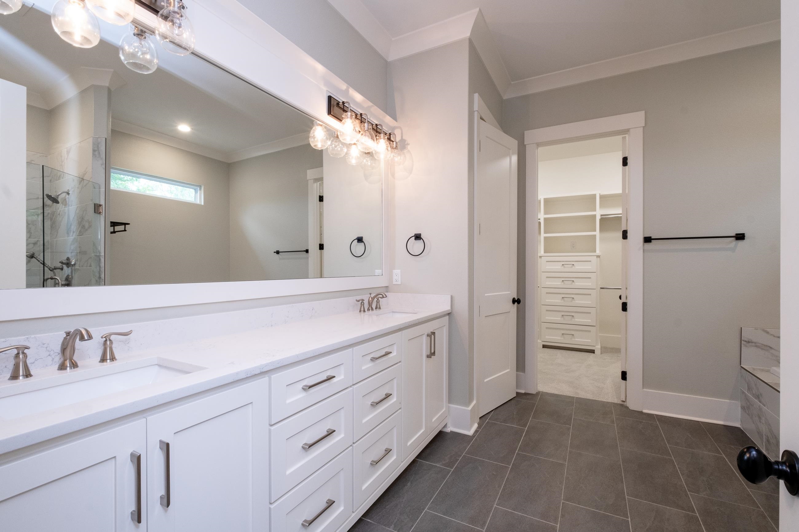 CHENAL VALLEY "ENSBURY PLACE" - Residential