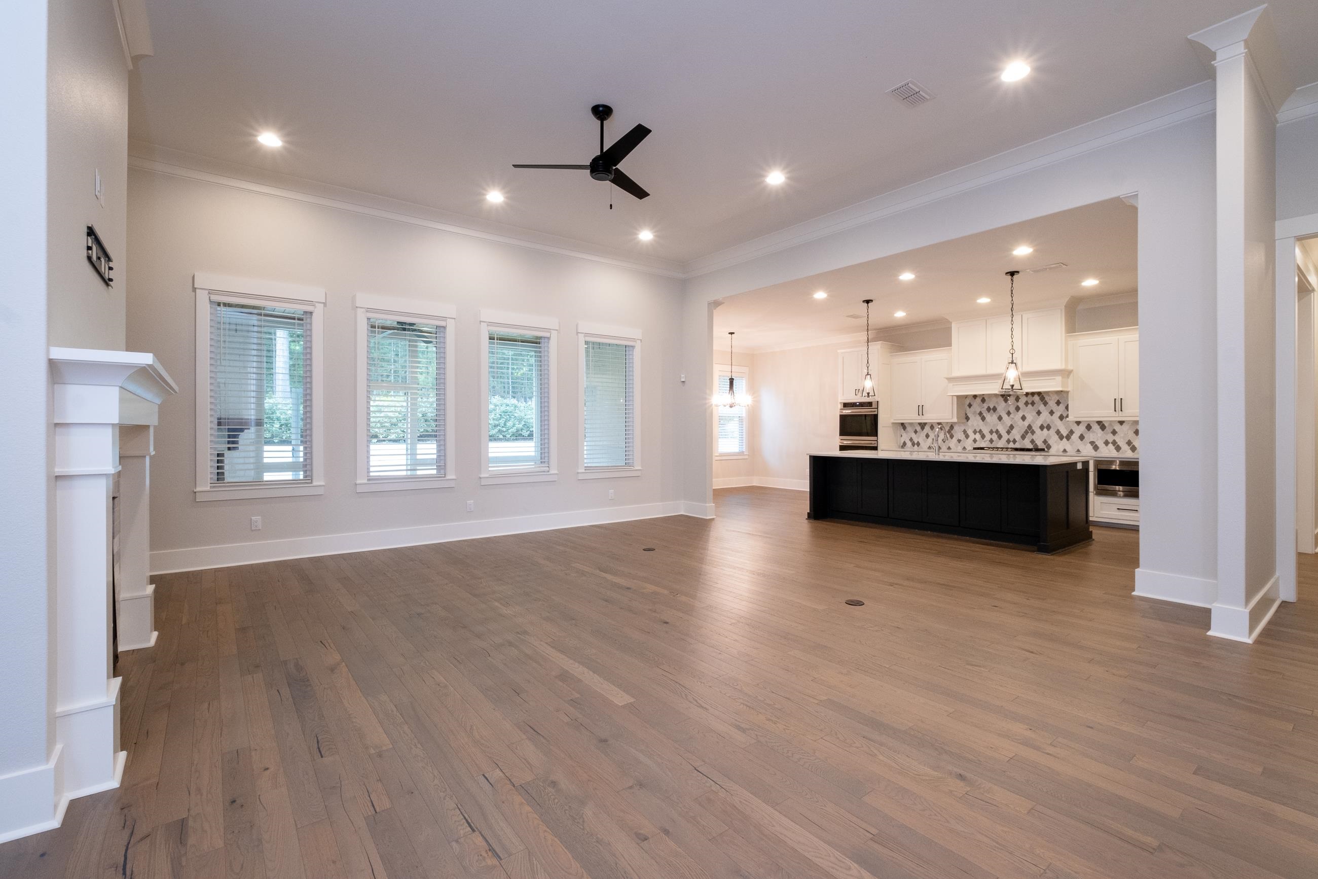 CHENAL VALLEY "ENSBURY PLACE" - Residential