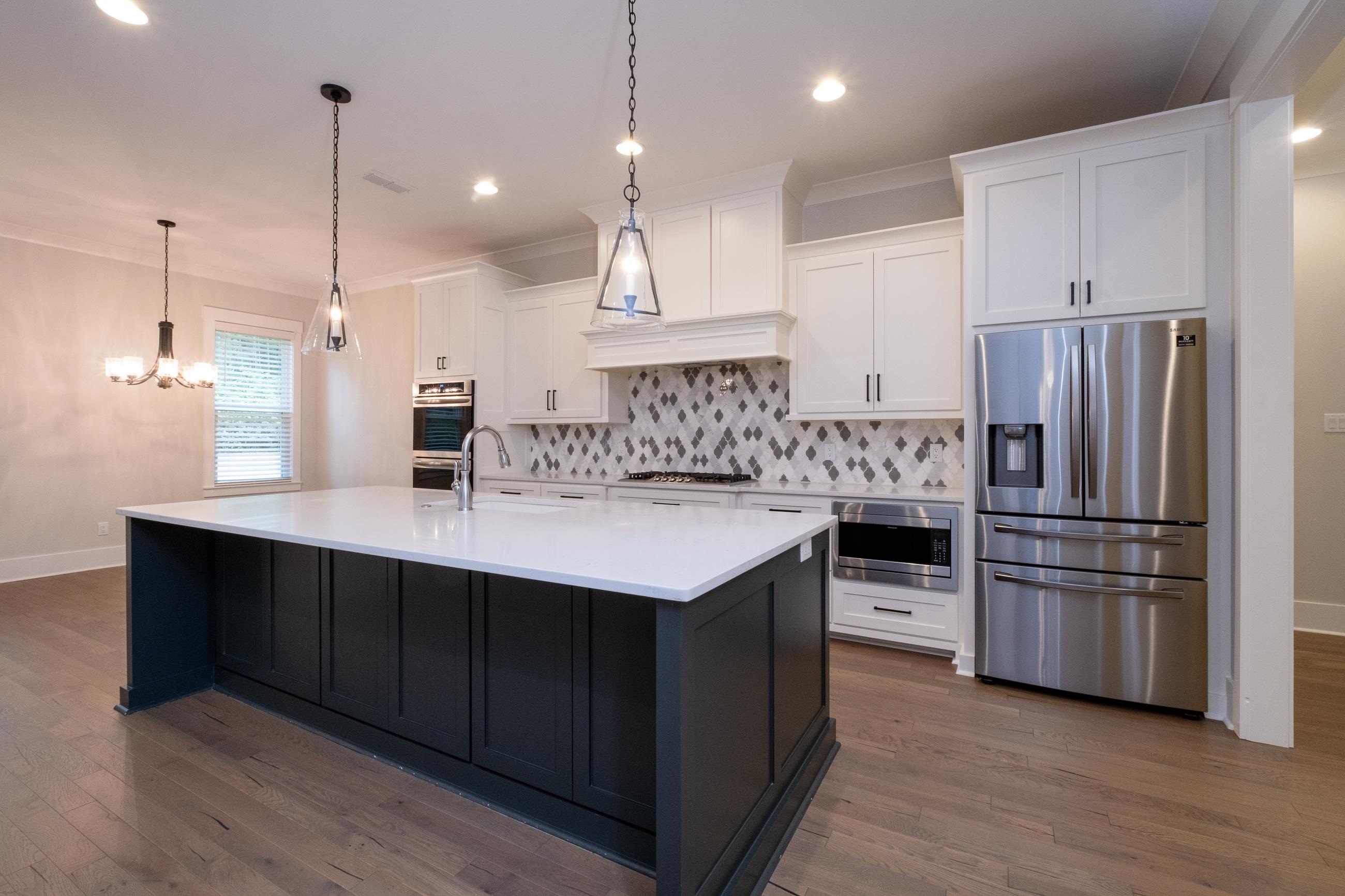 CHENAL VALLEY "ENSBURY PLACE" - Residential