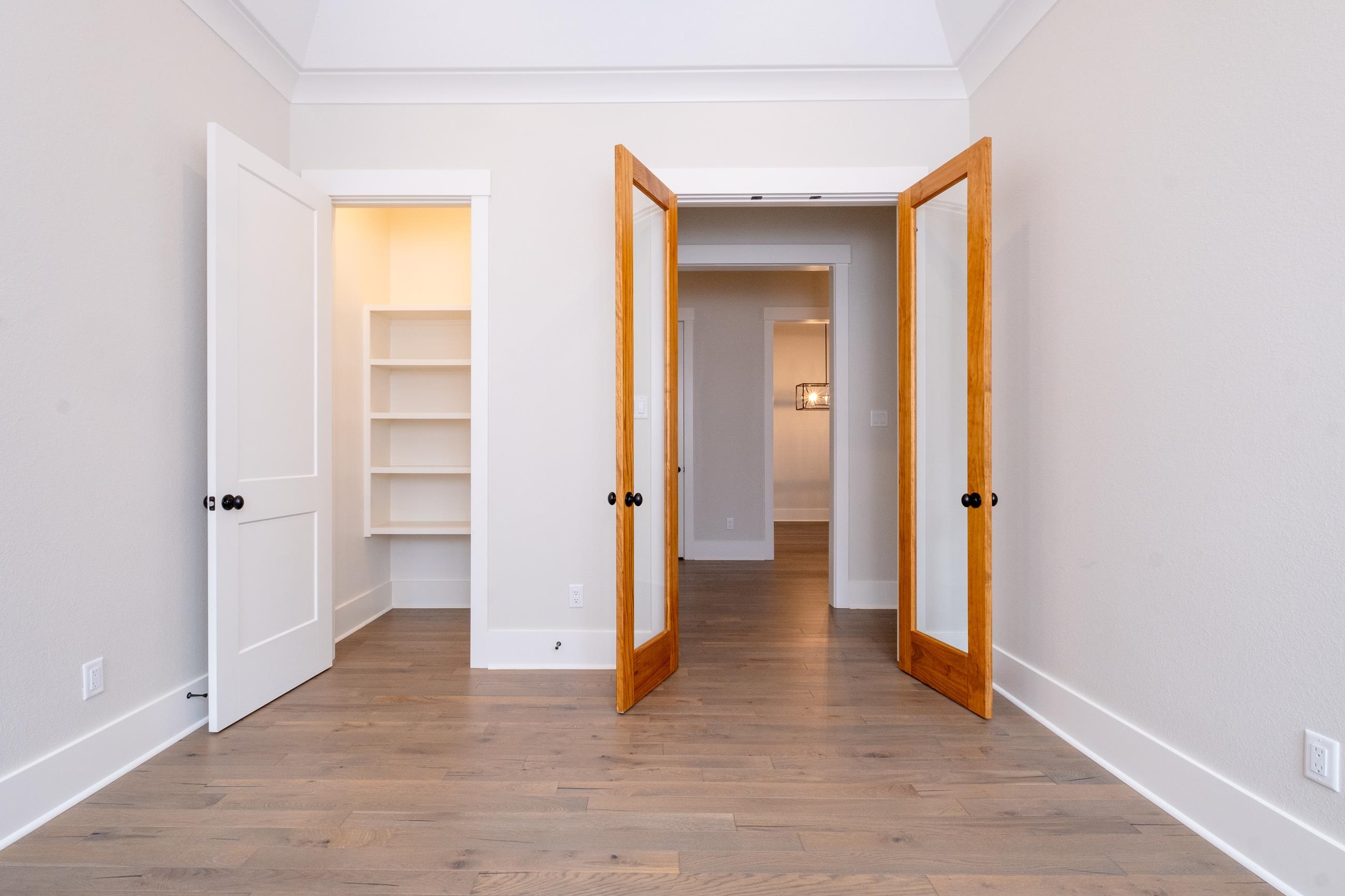 CHENAL VALLEY "ENSBURY PLACE" - Residential
