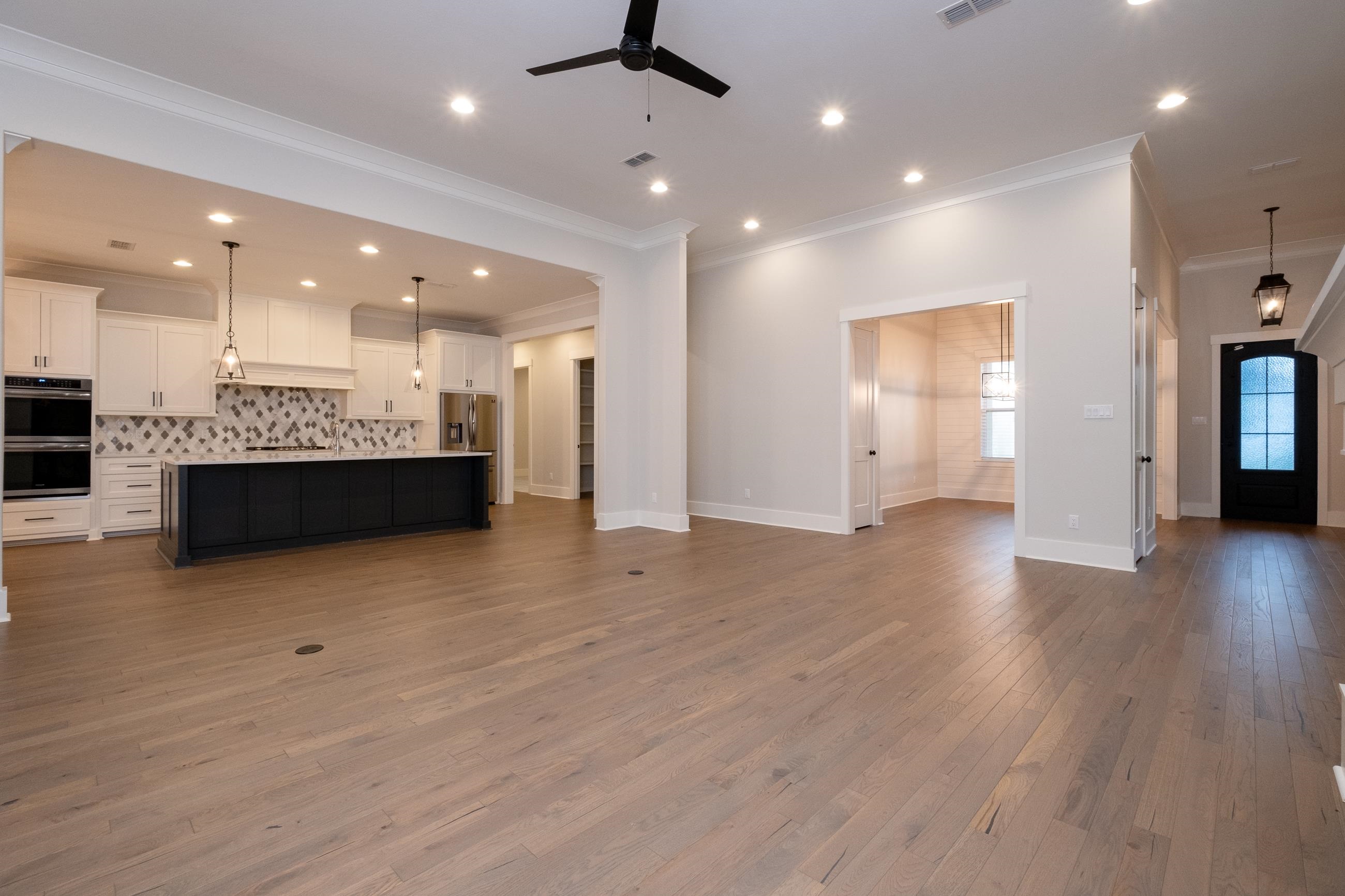 CHENAL VALLEY "ENSBURY PLACE" - Residential