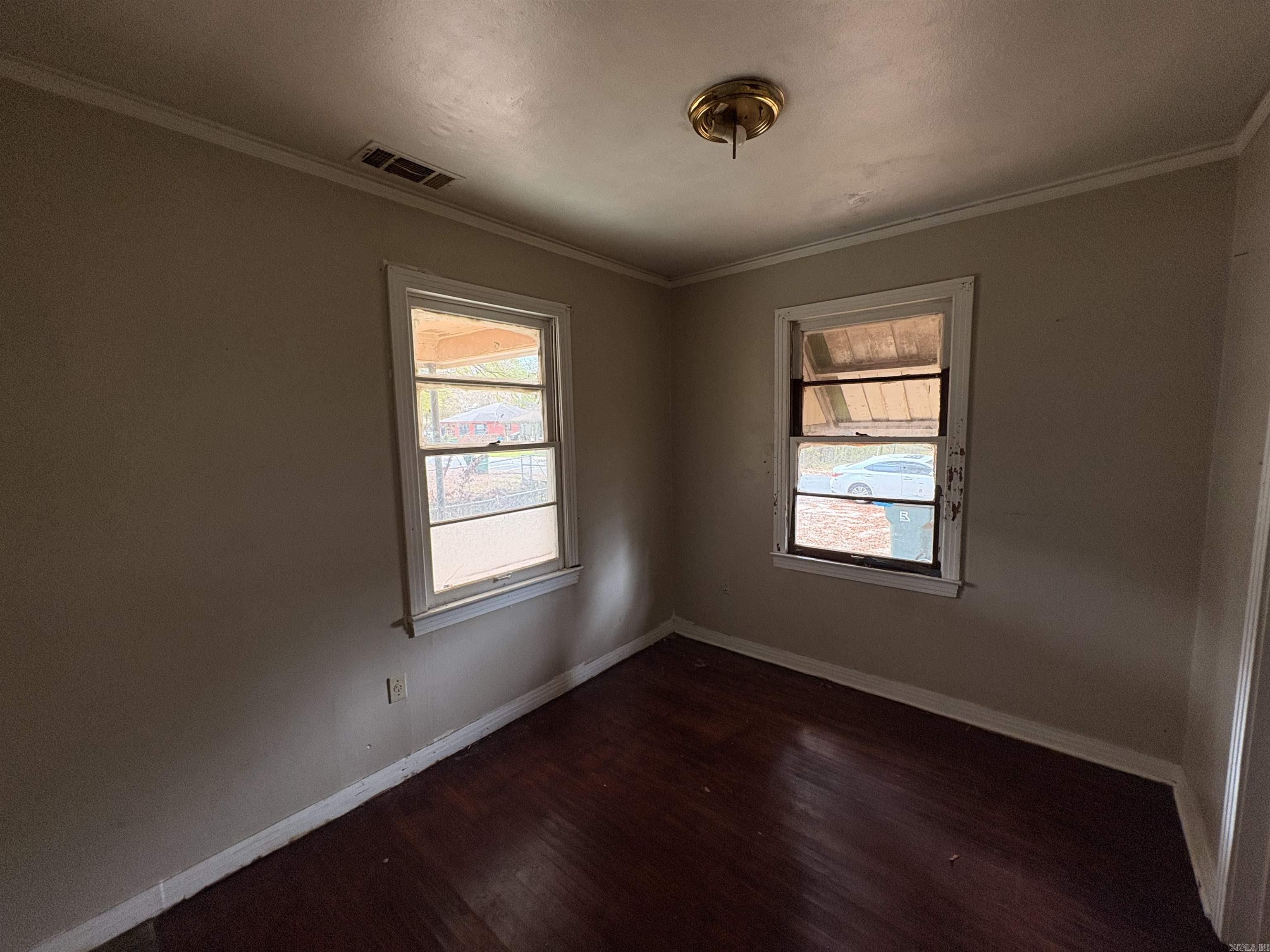 BARROW JOHN - Residential