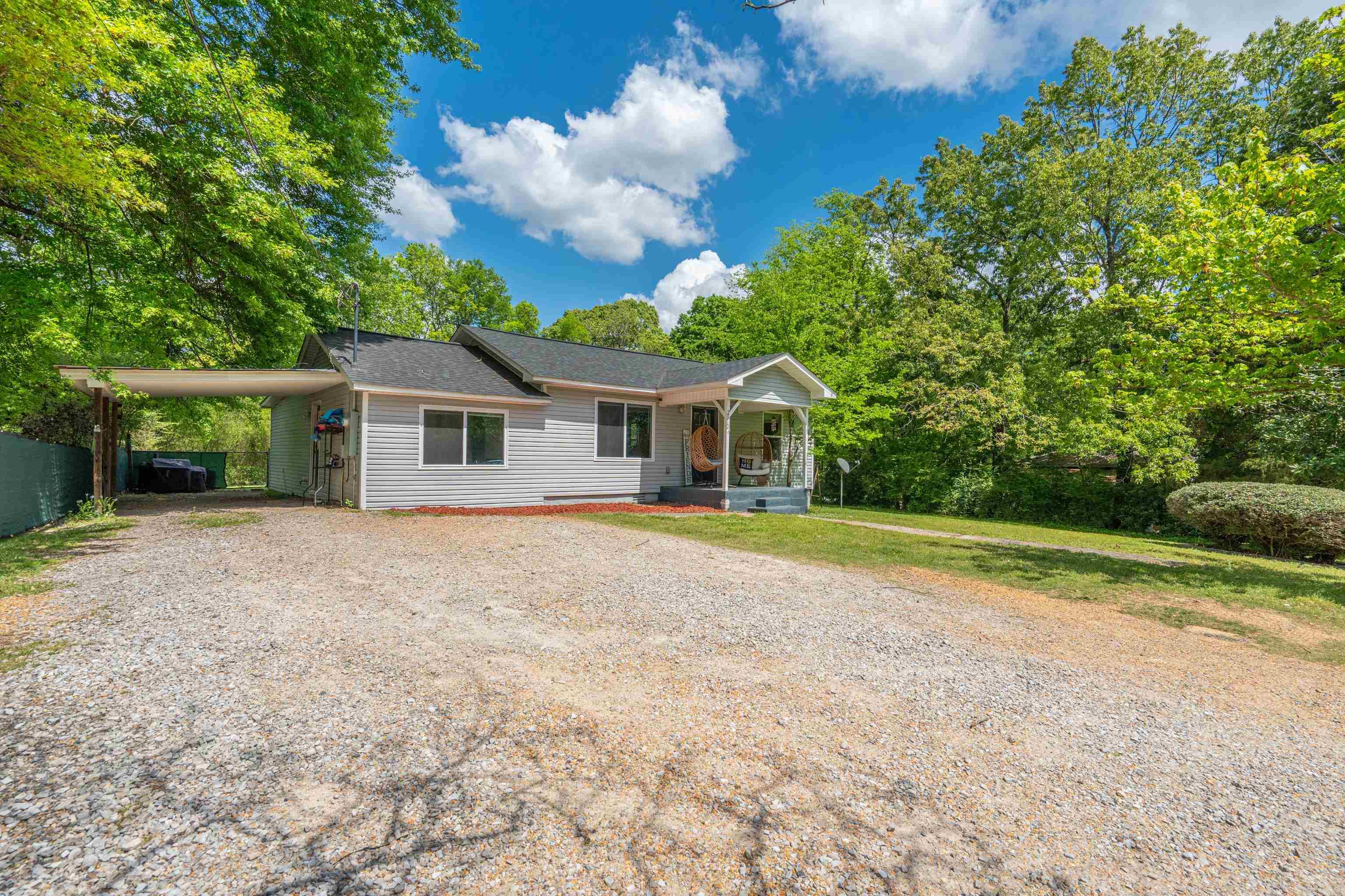 UNPLATTED ACREAGE - Residential