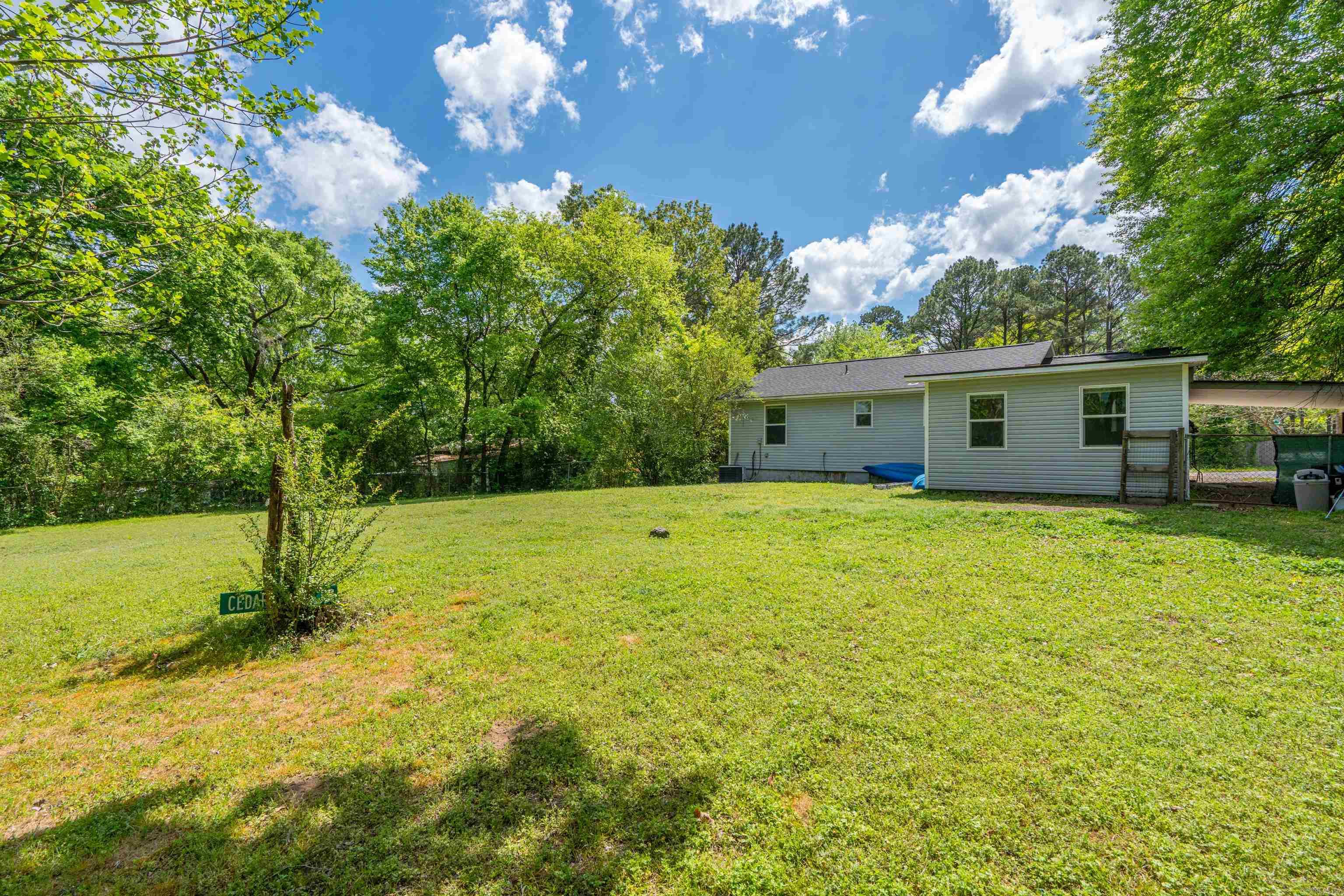 UNPLATTED ACREAGE - Residential