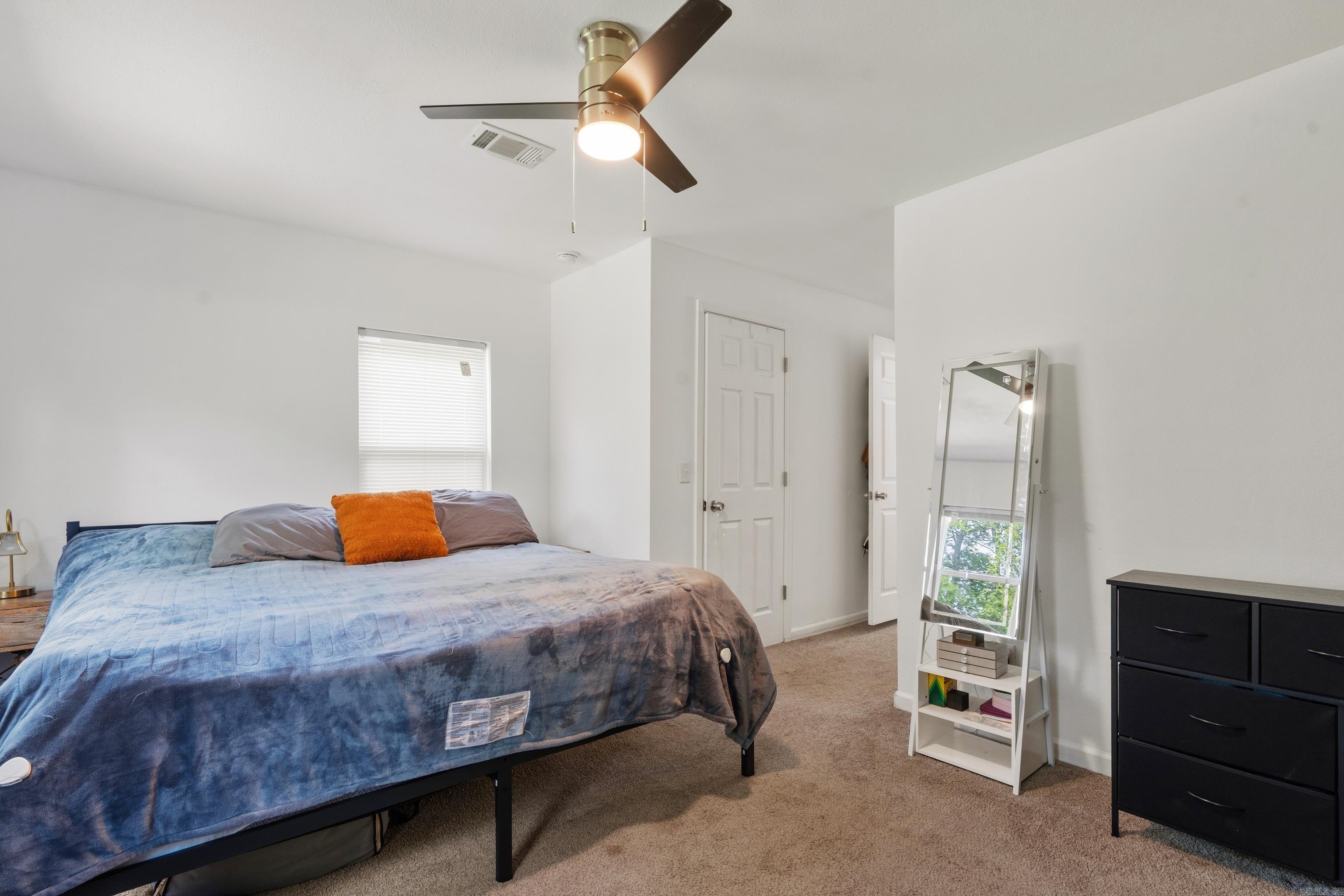 UNPLATTED ACREAGE - Residential