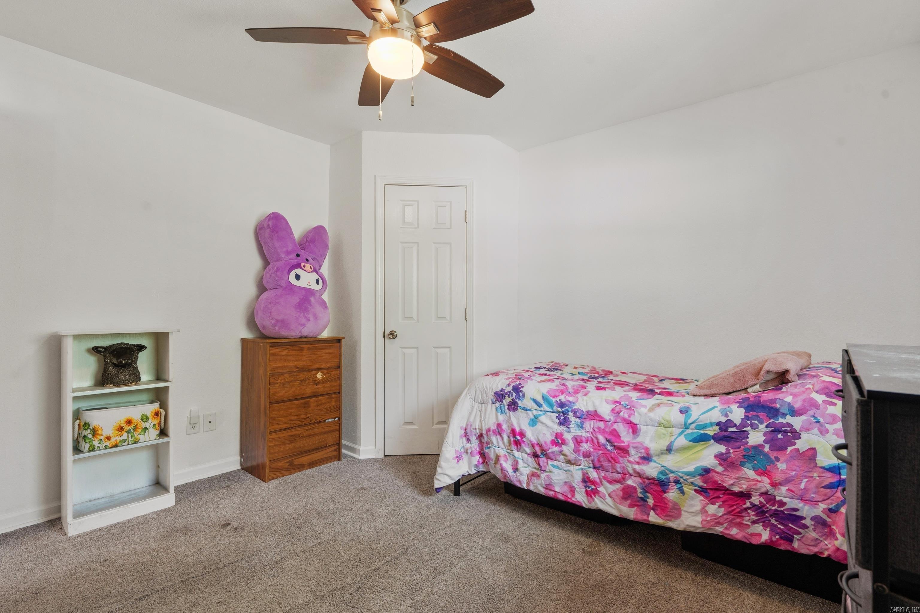 UNPLATTED ACREAGE - Residential