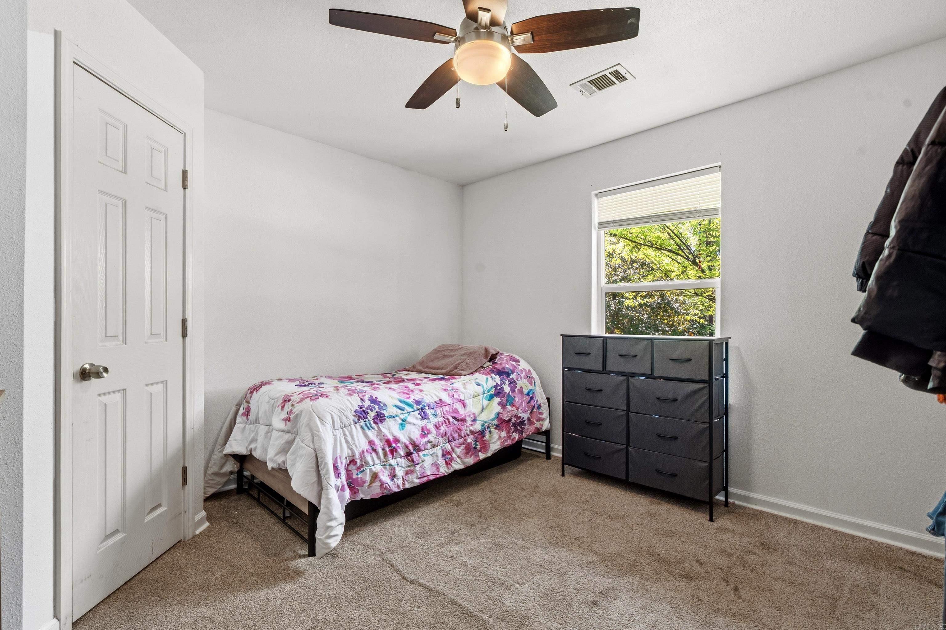 UNPLATTED ACREAGE - Residential