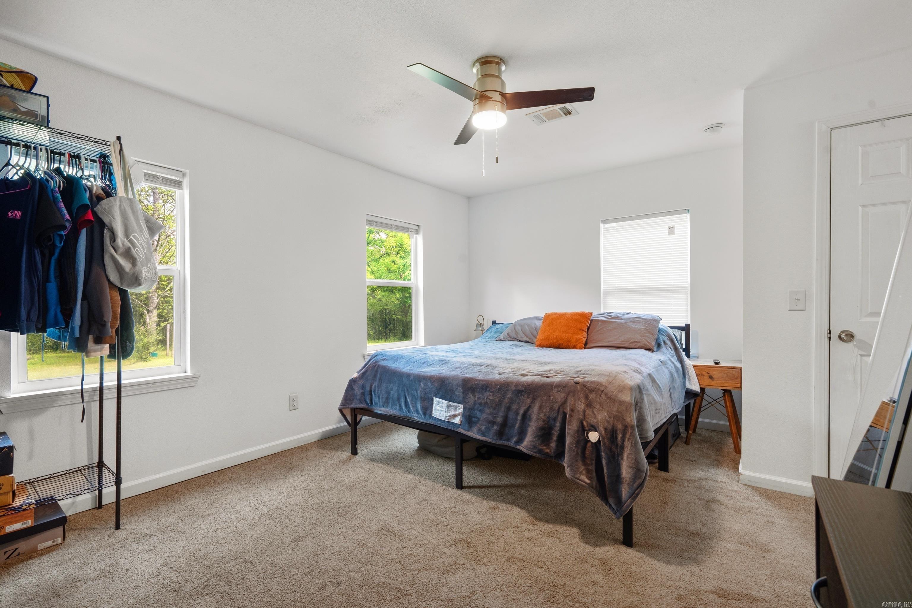 UNPLATTED ACREAGE - Residential