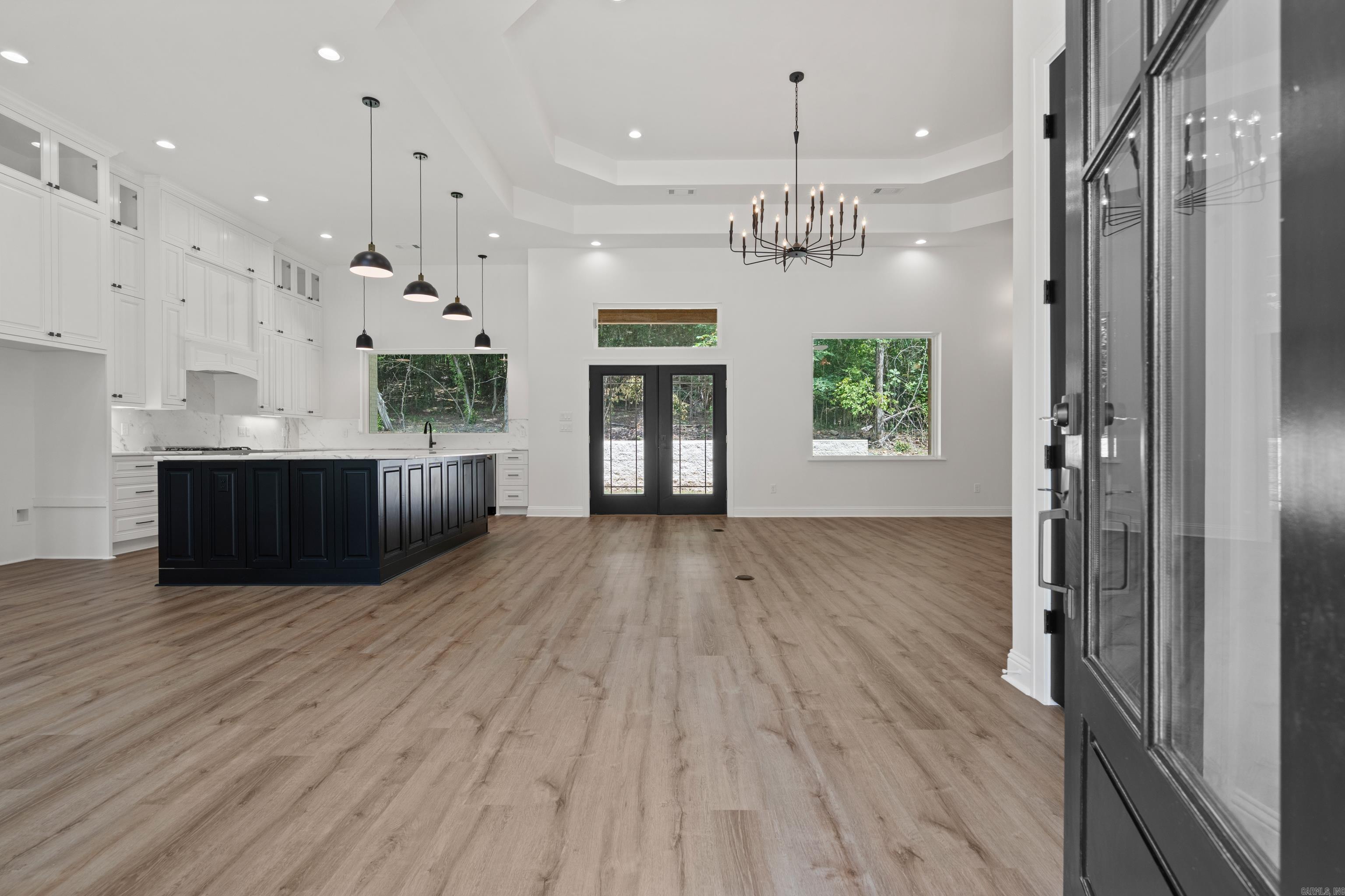 EAGLE ROCK - Residential