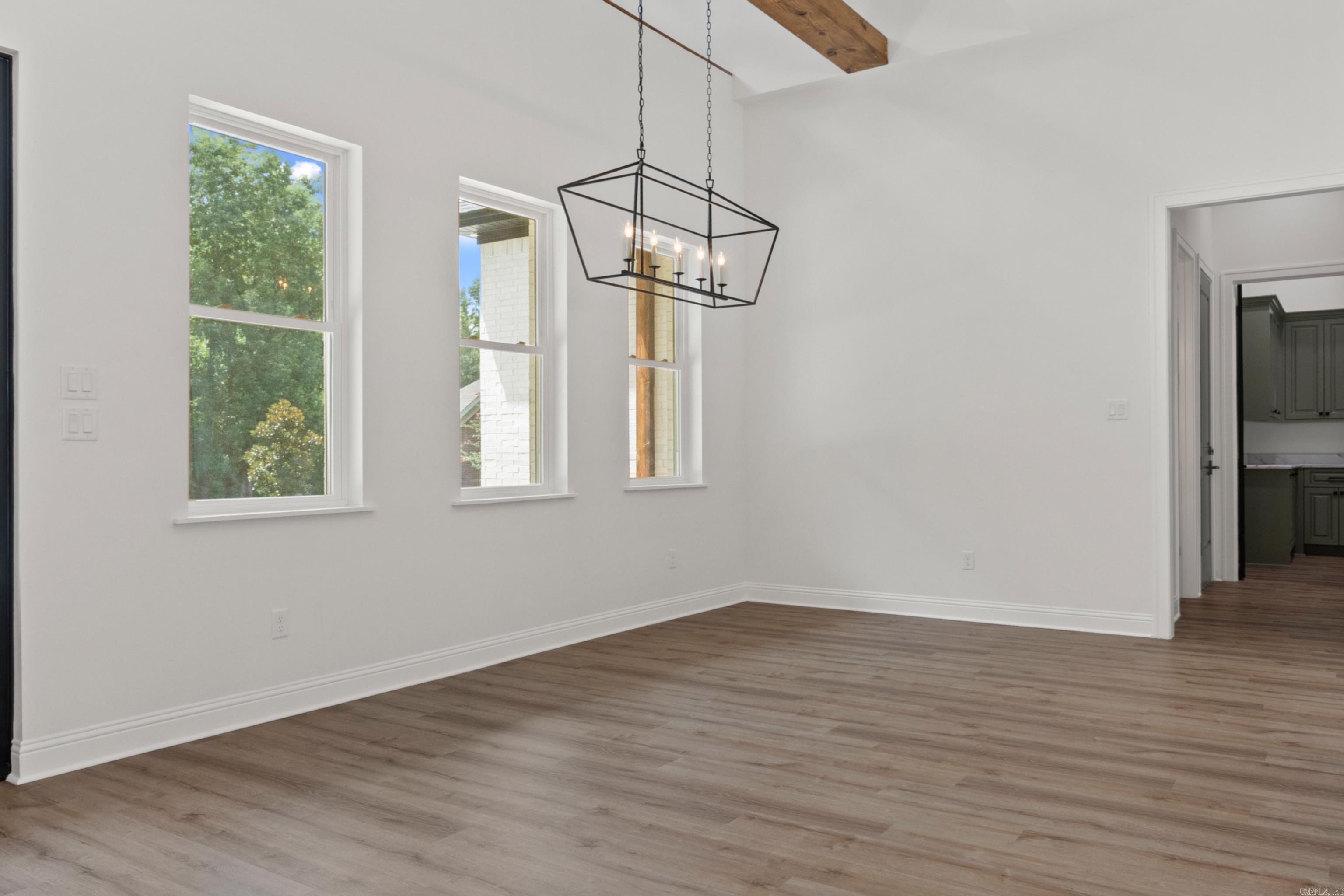 EAGLE ROCK - Residential