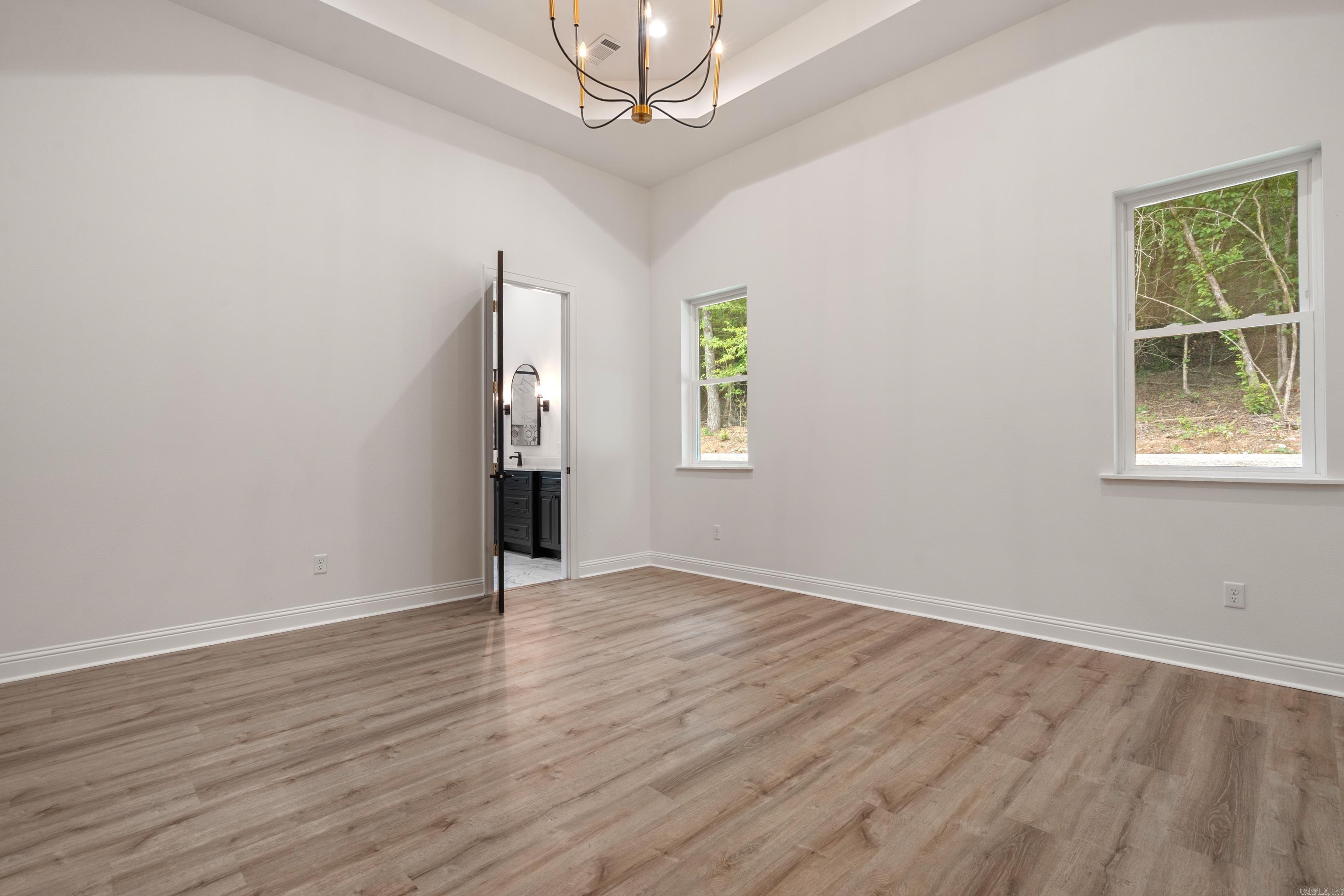 EAGLE ROCK - Residential