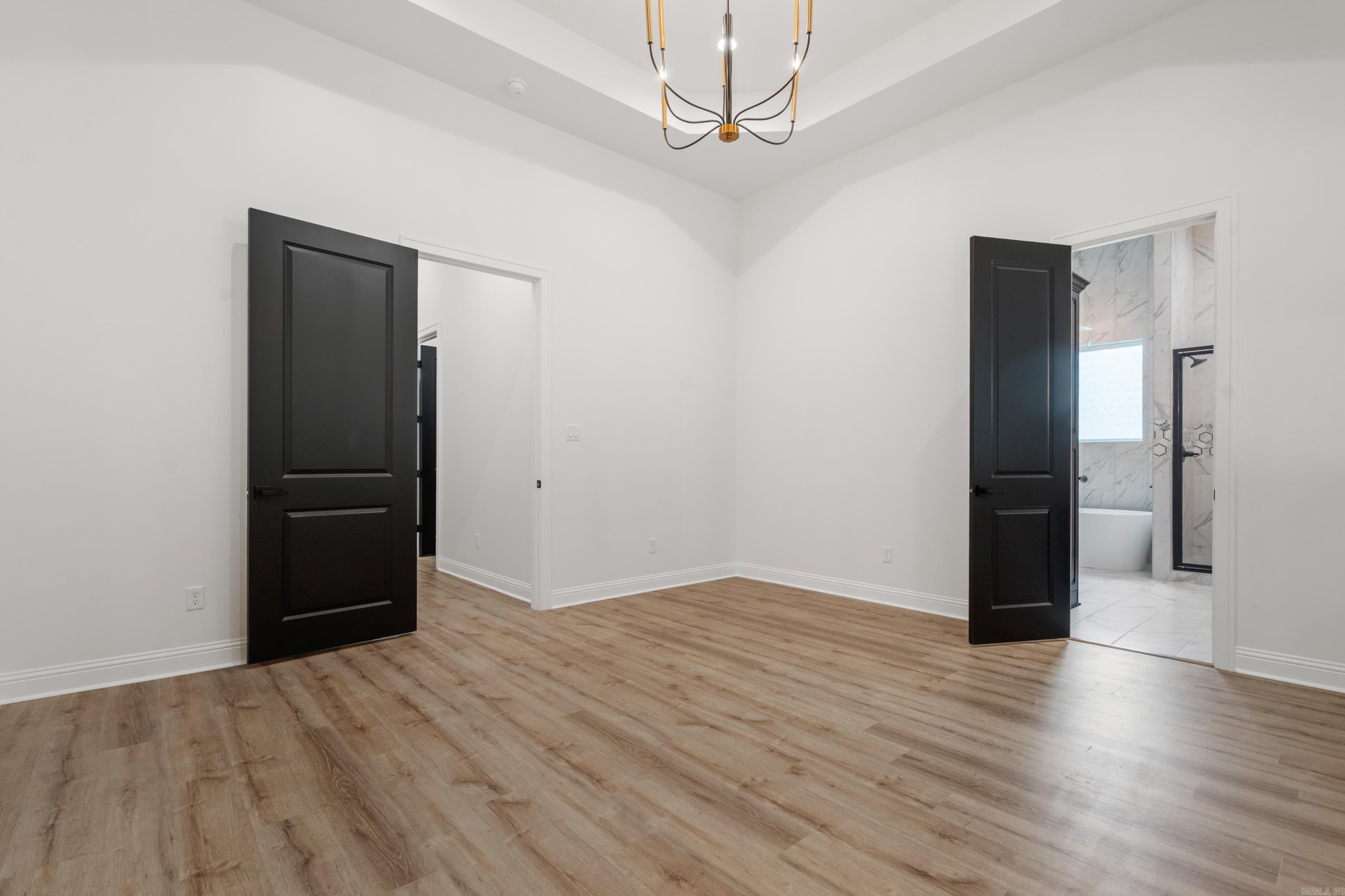 EAGLE ROCK - Residential