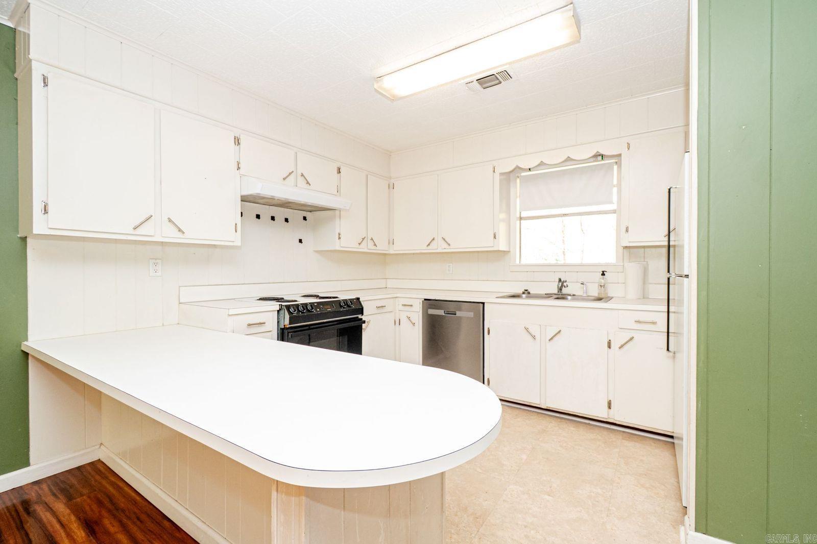 MACMILLAN - Residential