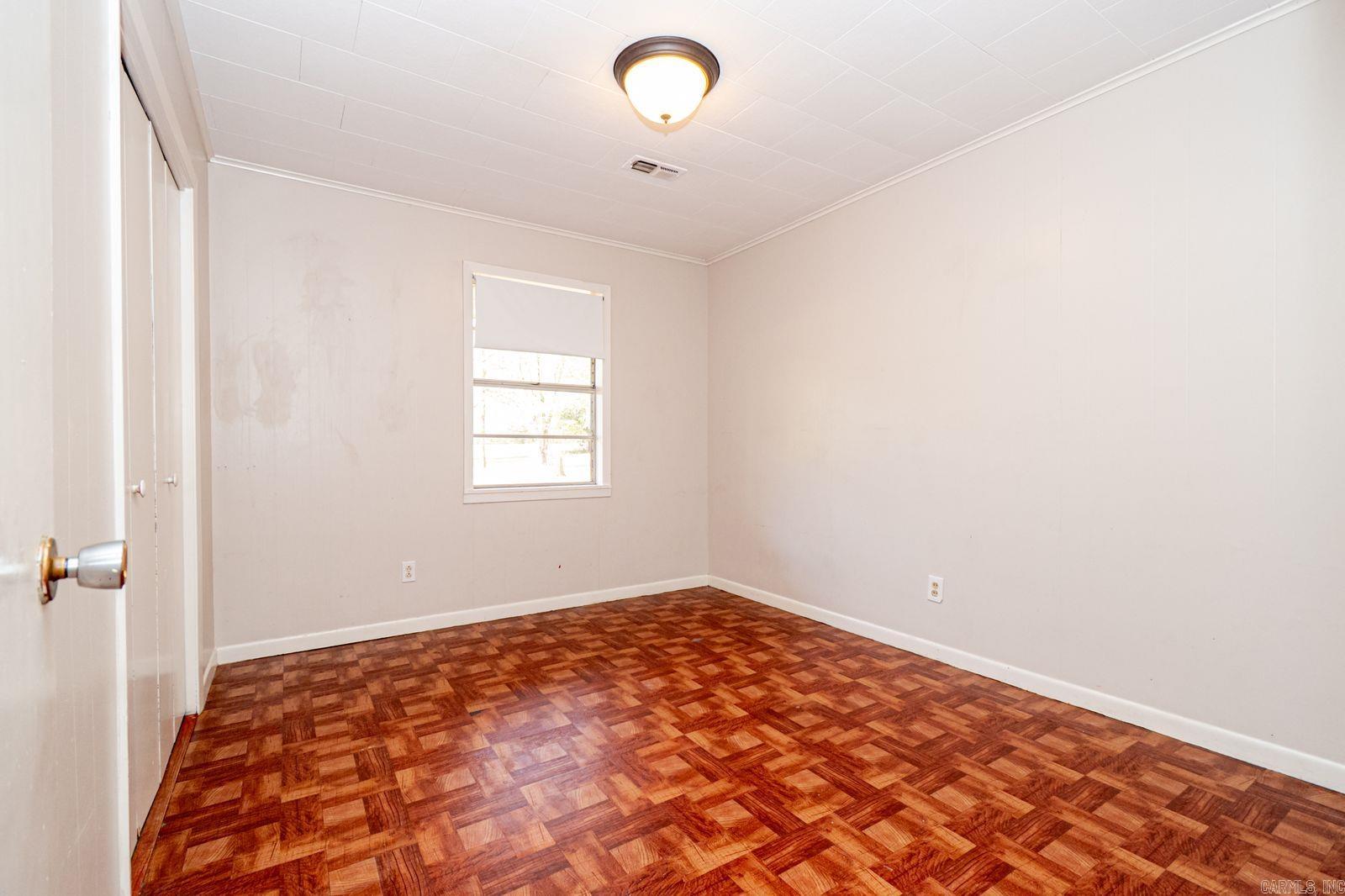 MACMILLAN - Residential