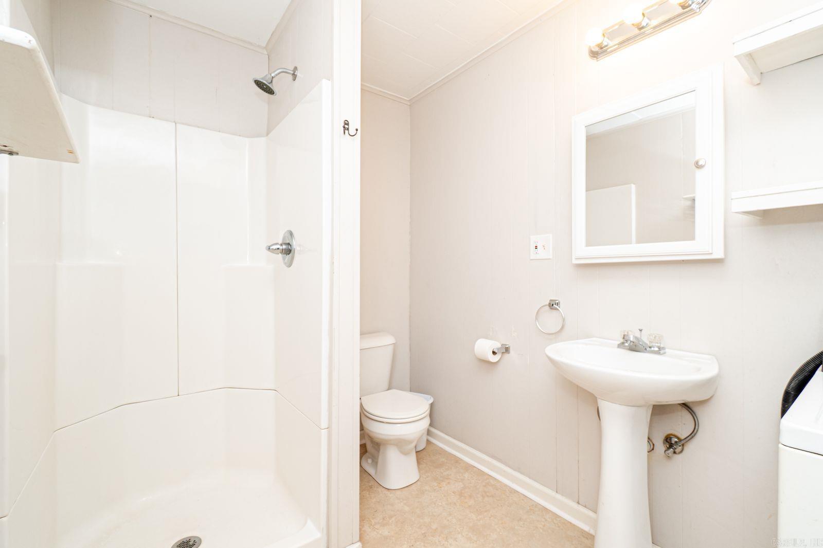 MACMILLAN - Residential