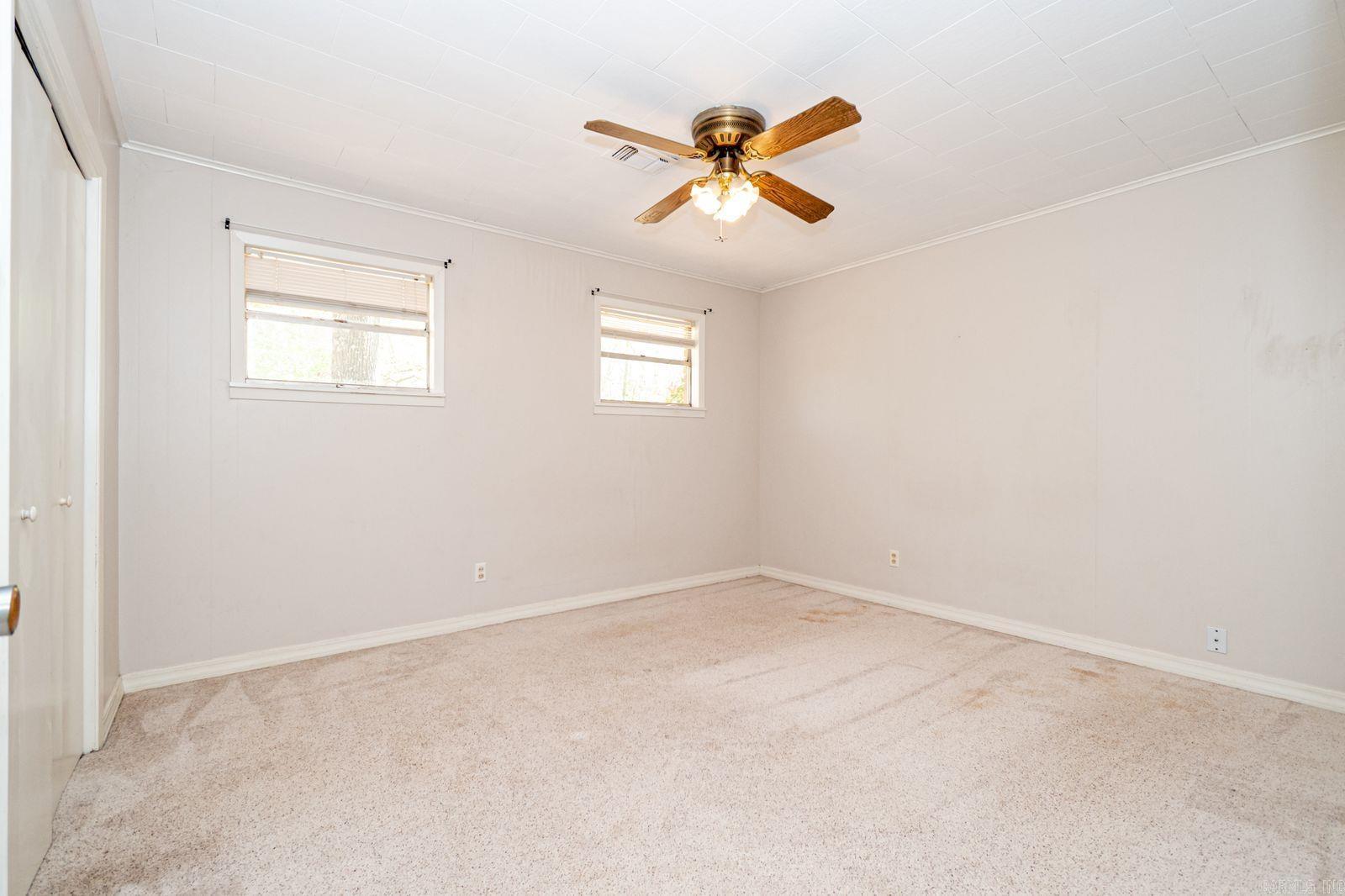 MACMILLAN - Residential