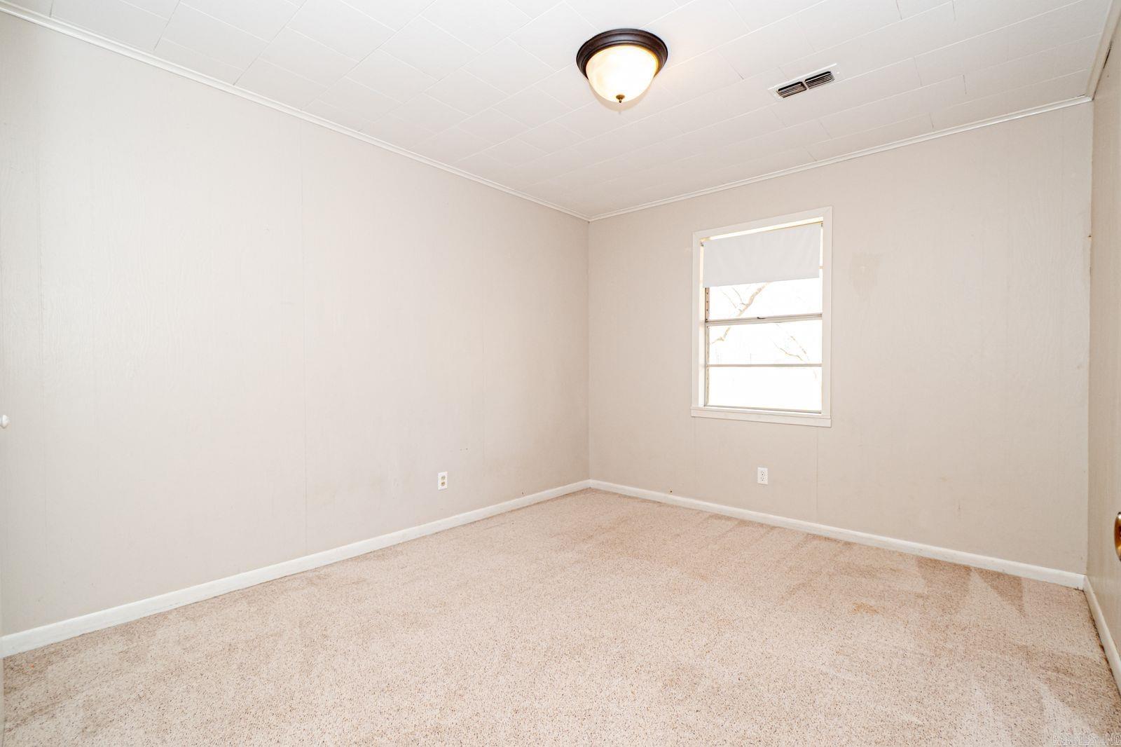 MACMILLAN - Residential