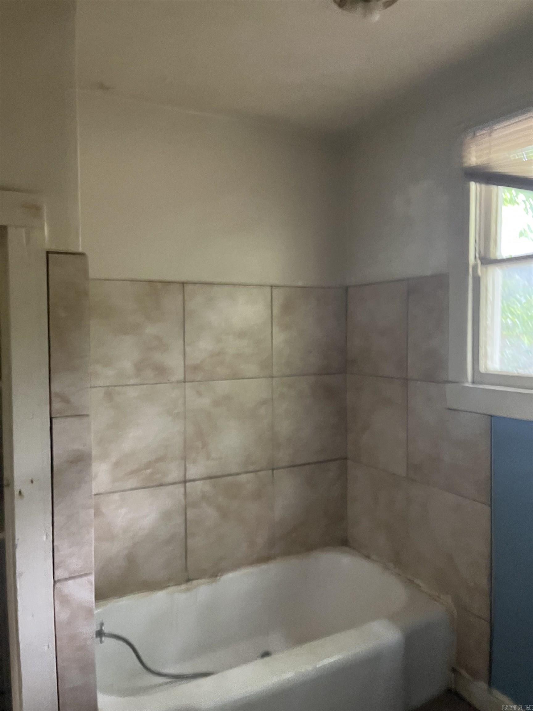 EVERETT - Residential