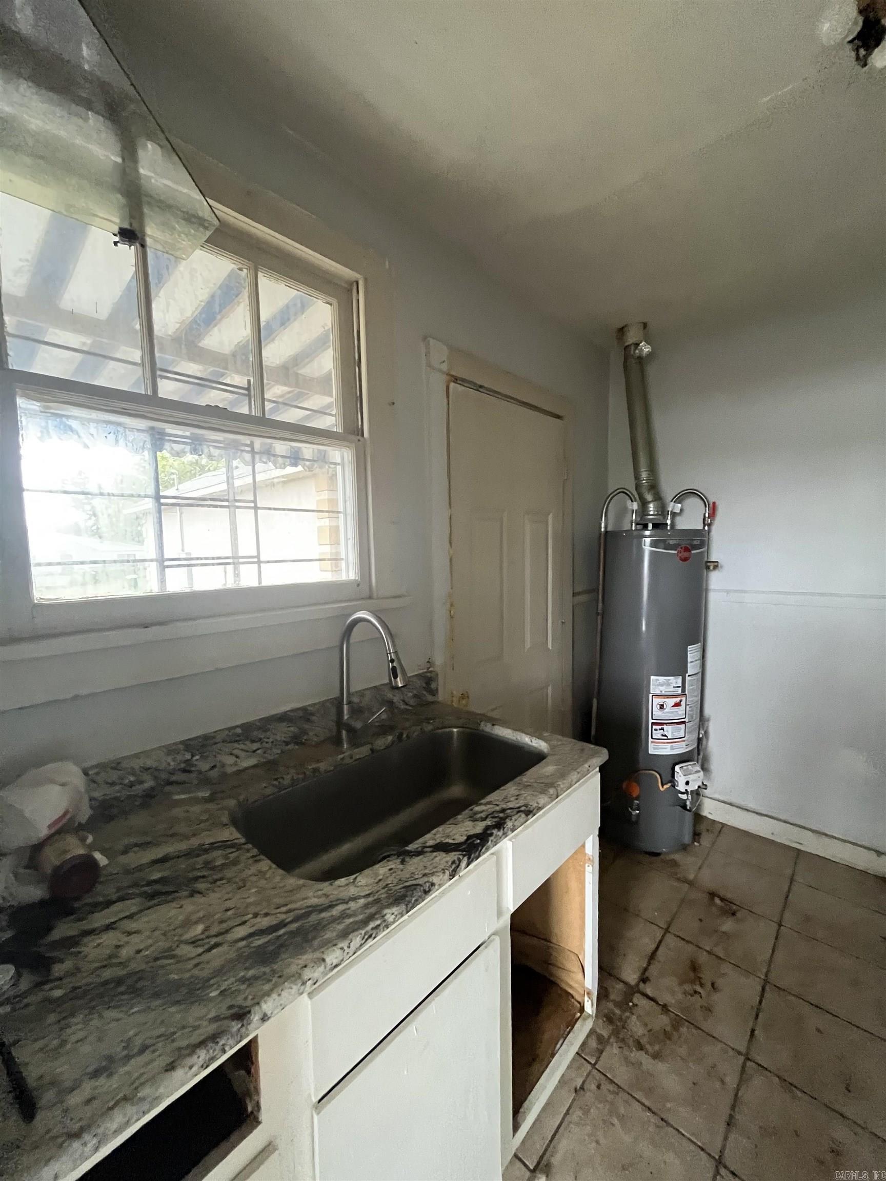 EVERETT - Residential