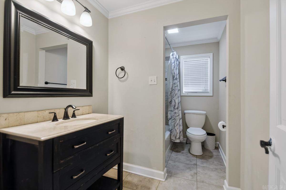 MAUMELLE CLUB MANOR TO CRYSTAL - Residential