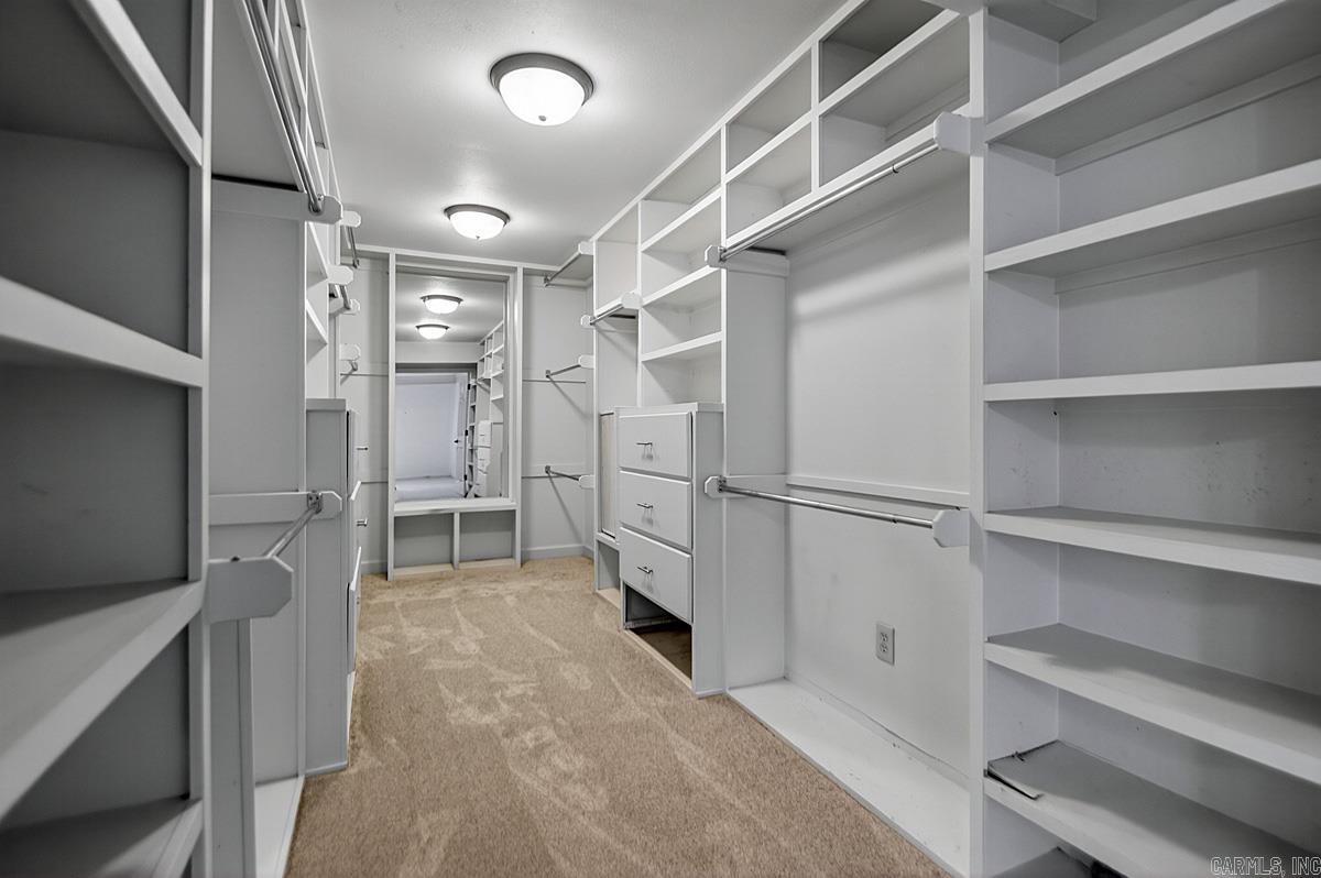 MAUMELLE CLUB MANOR TO CRYSTAL - Residential