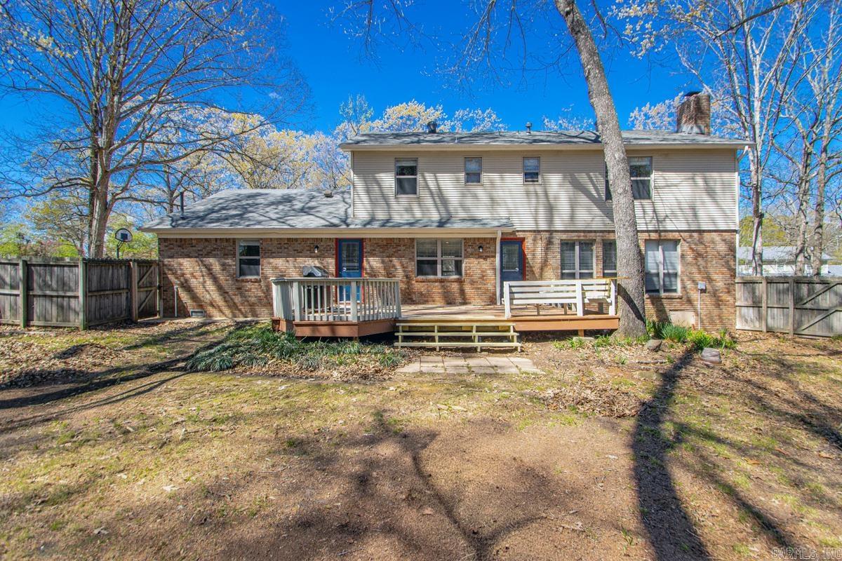 MAUMELLE CLUB MANOR TO CRYSTAL - Residential