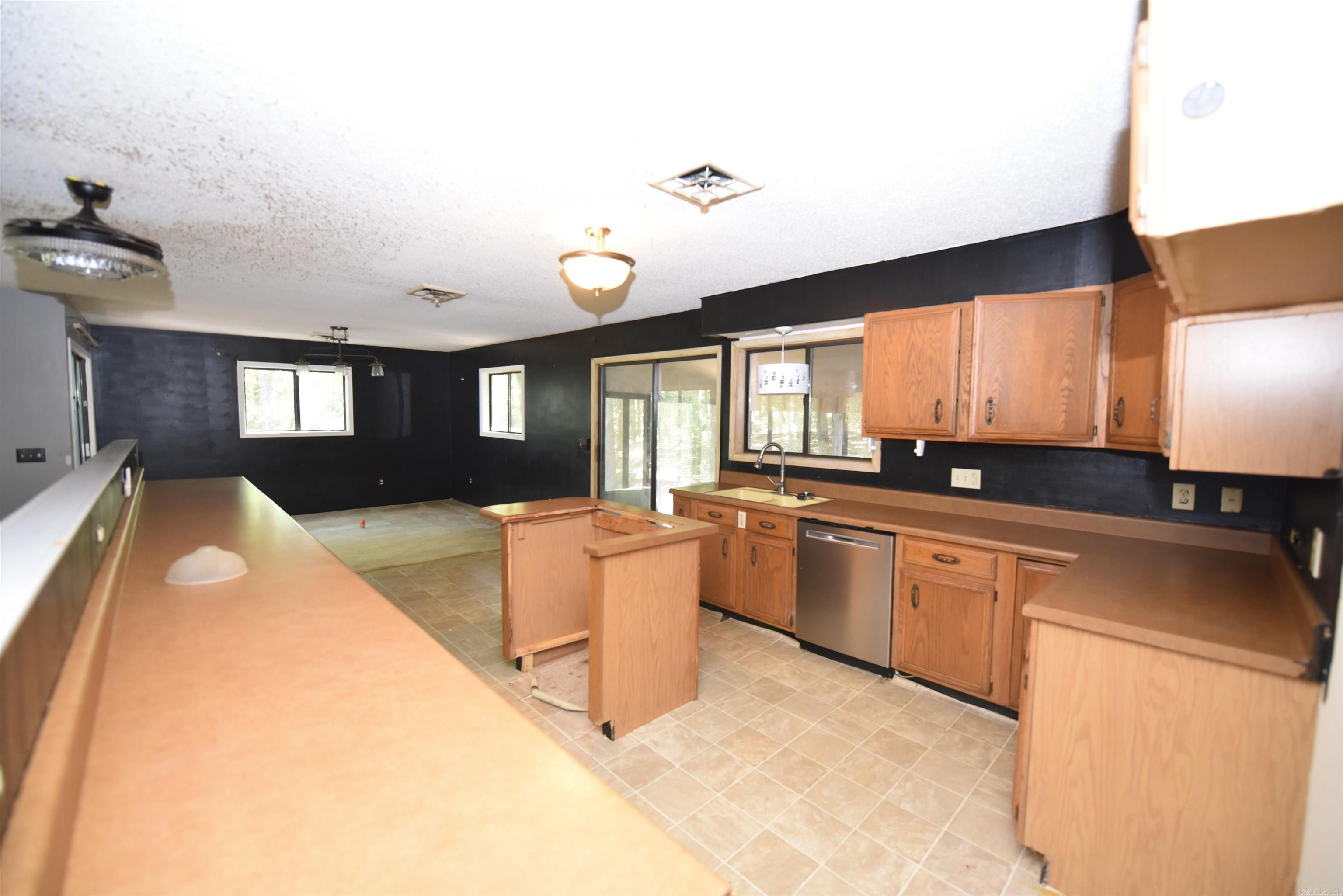 Lake View - Residential