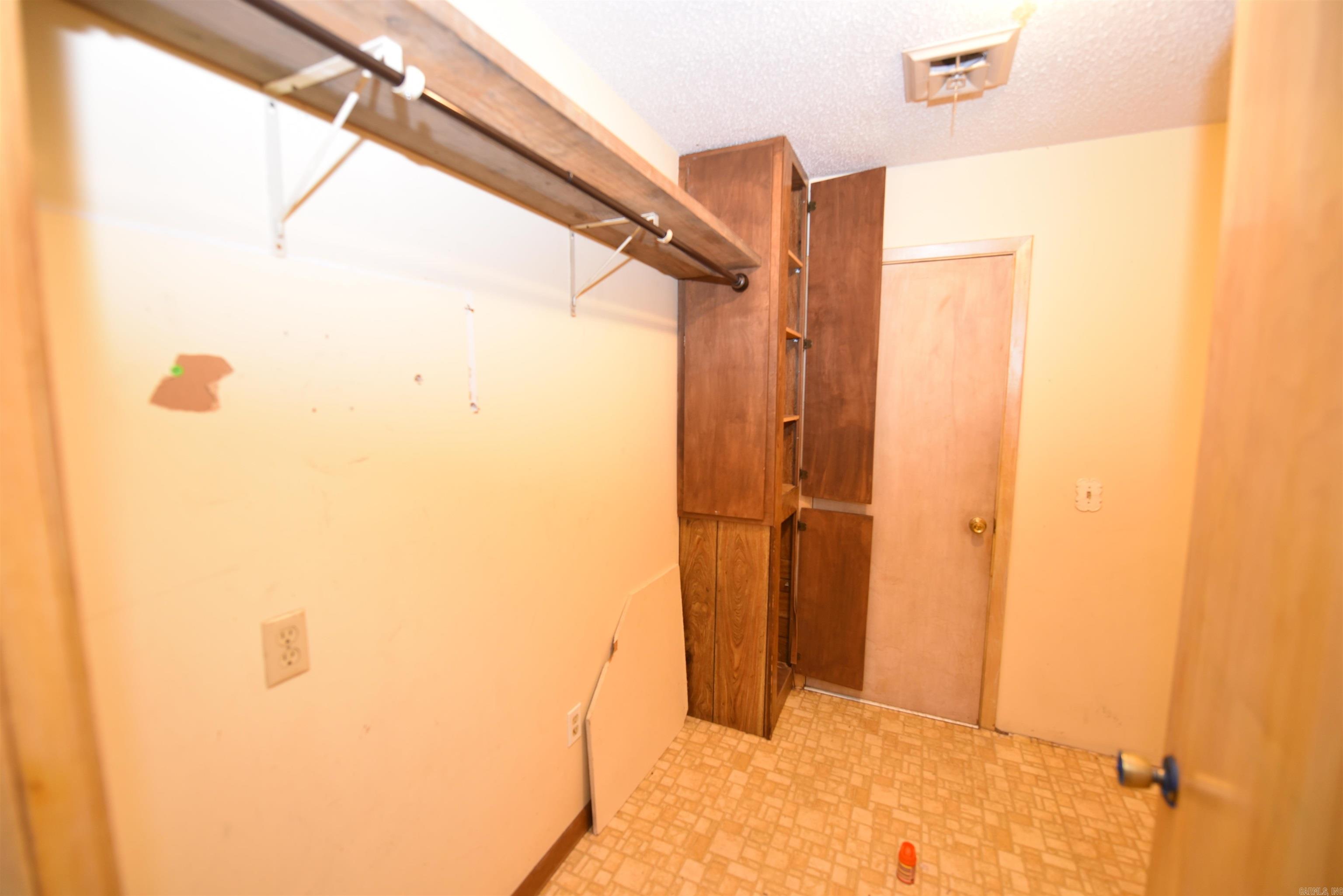 Lake View - Residential