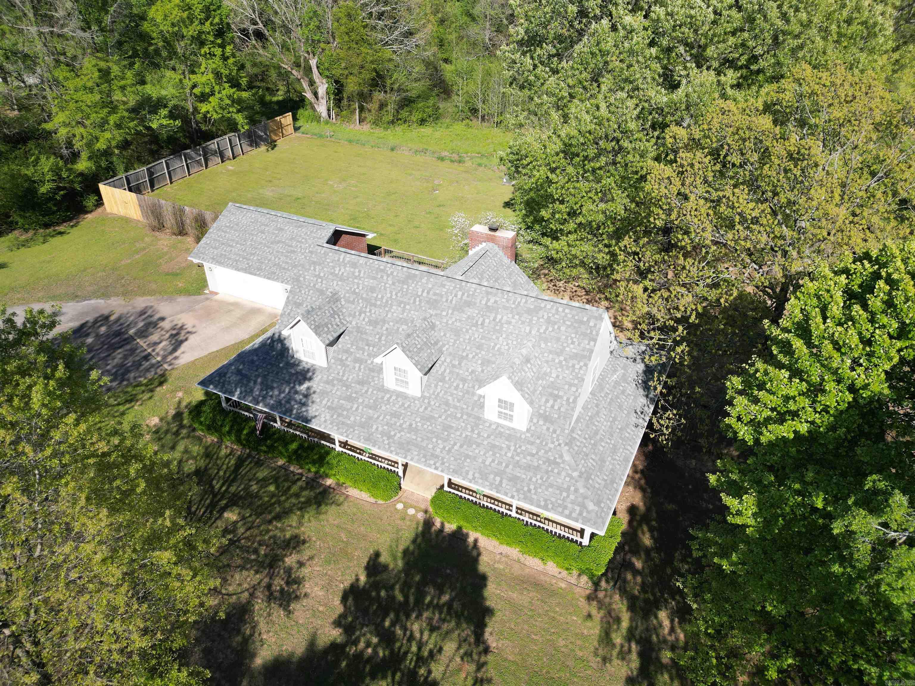 VALHOLA - Residential