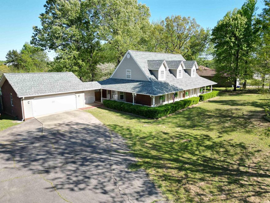 This all electric, large 3 bed 2.5 home on almost an acre in town in Clarksville has a huge kitchen and fenced backyard with deck as the stars. Kitchen boasts a granite. island with adjustable cabinets, space for 8 seat table in breakfast area, separate coffee bar, and lots of natural light. In addition to the big breakfast area, there is a separate dining room that could also be used as a home office. Large primary suite is on the first floor with jetted tub and step-in tiled shower. Brand new 30 year architectural shingle roof, gutters, and downspouts give peace of mind. Water heater new in 2022. Upstairs you will find 2 bedrooms with granite Jack and Jill bathroom. Come winter, cozy up in front of the woodburning fireplace in the living room. The detached 2 car garage holds full size pickup truck.