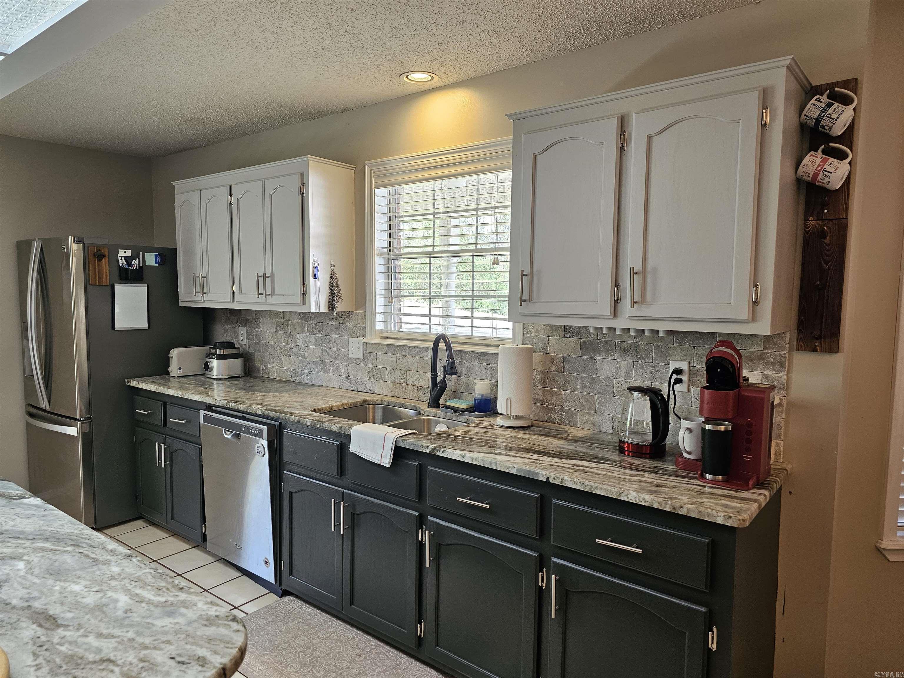 VALHOLA - Residential