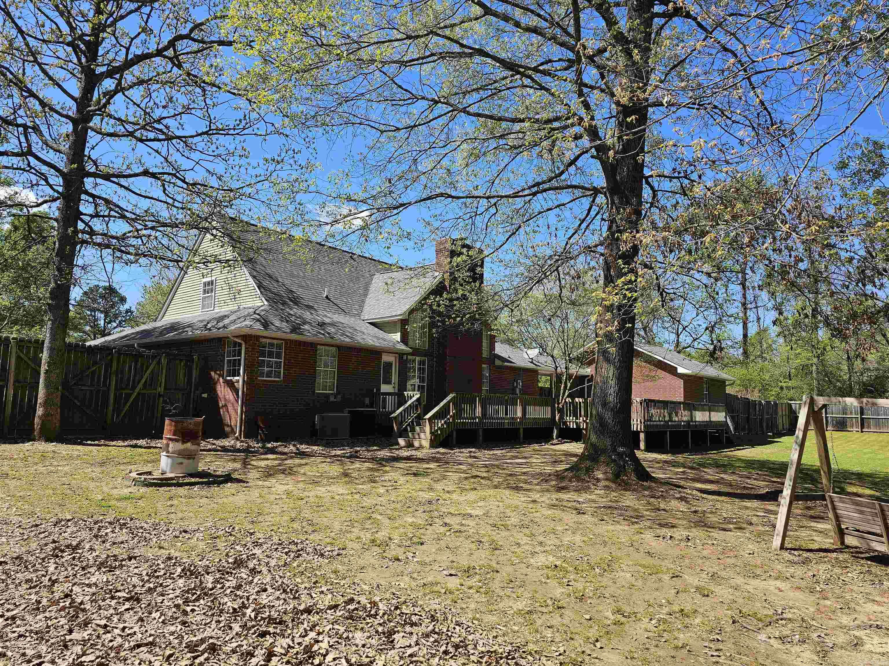 VALHOLA - Residential